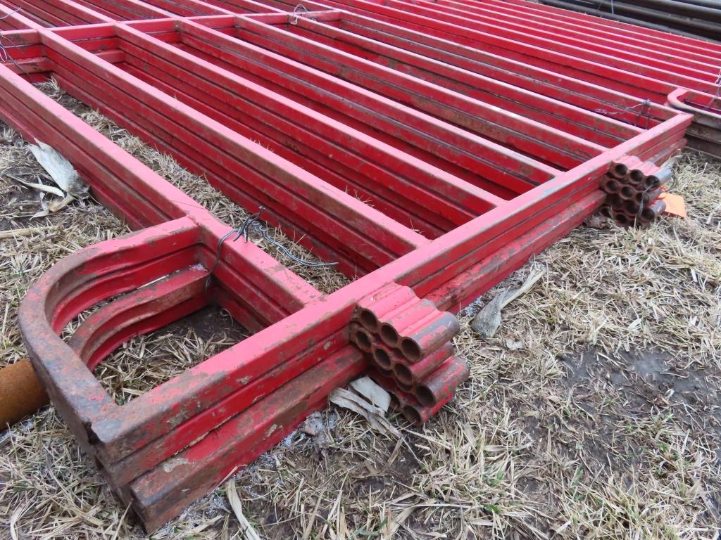 Lot of (4) 10' Gates