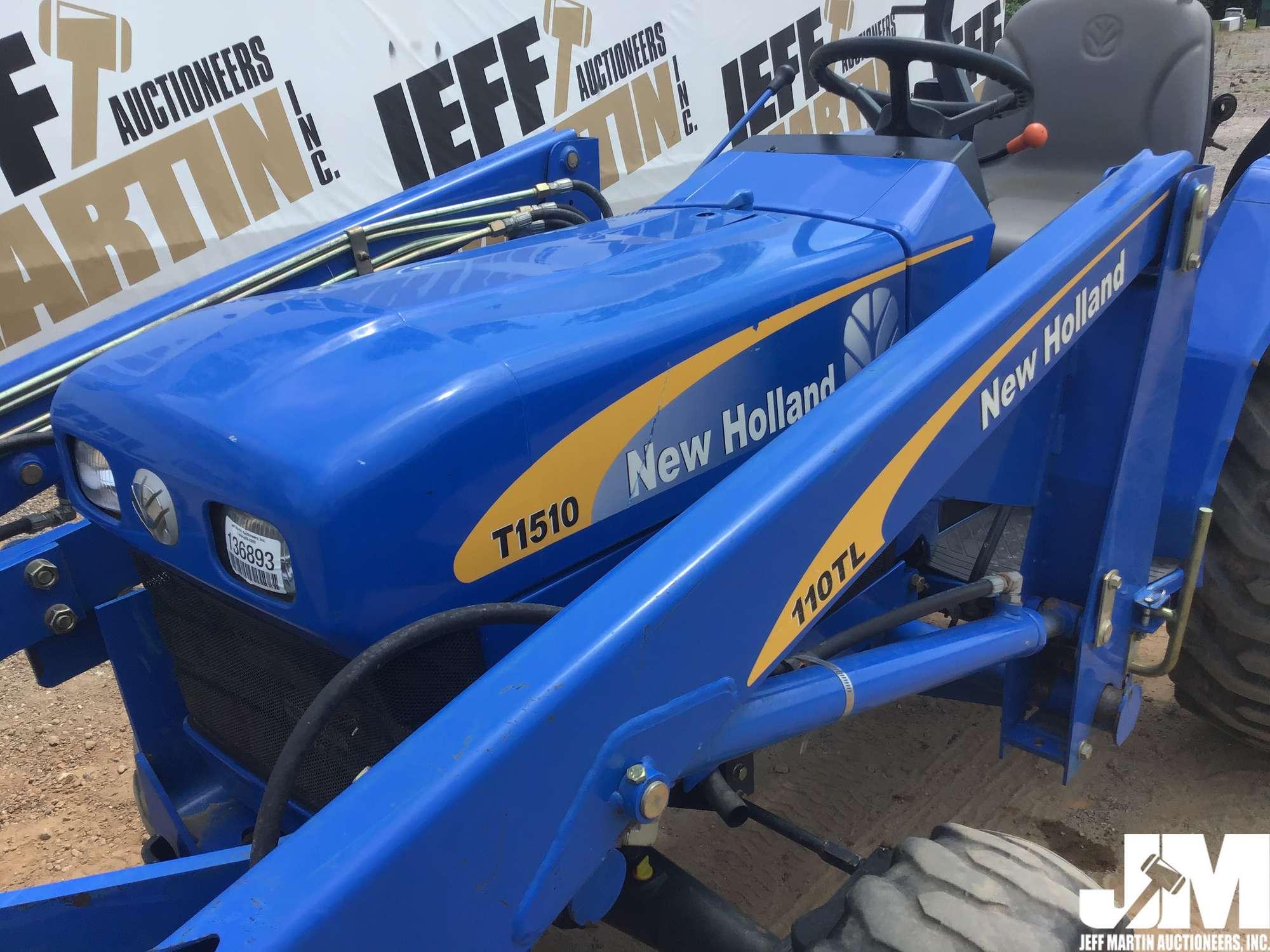 2009 NEW HOLLAND T1510 TRACTOR W/LOADER SN: Z9GNGH1169