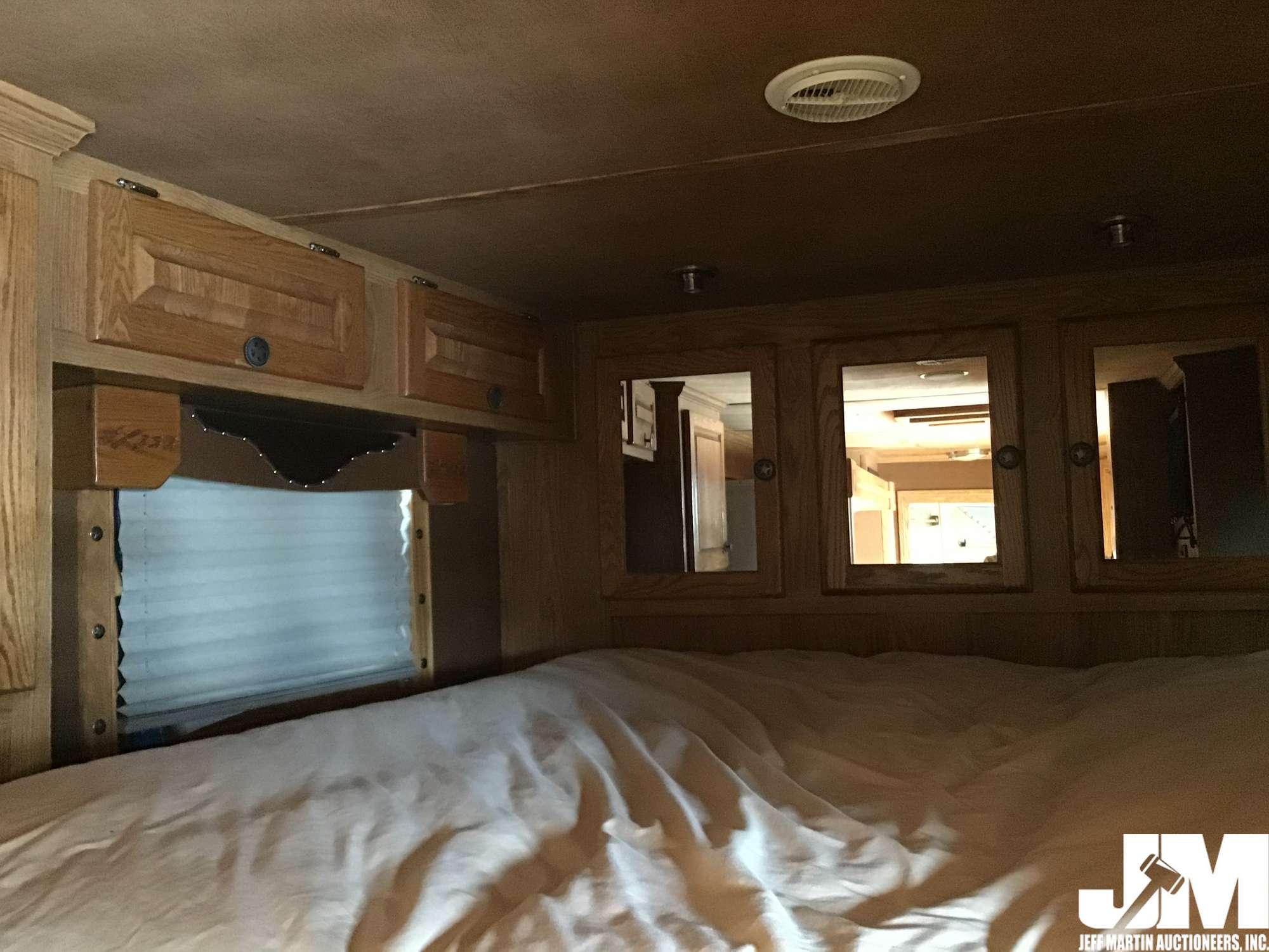 2007 EXISS XT412 VIN: 4LAAH312175039896 HORSE TRAILER