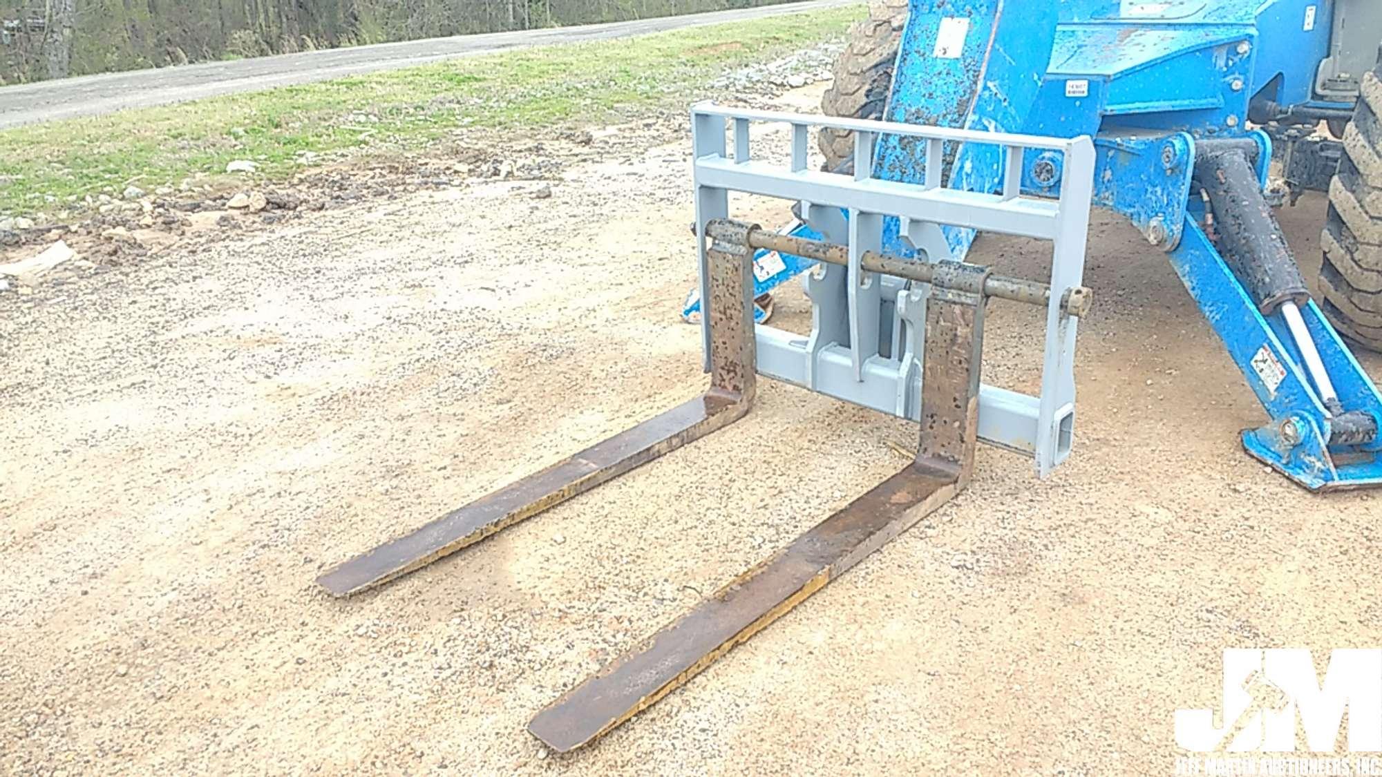 2012 GENIE GTH1056 TELESCOPIC FORKLIFT SN: GTH101215812