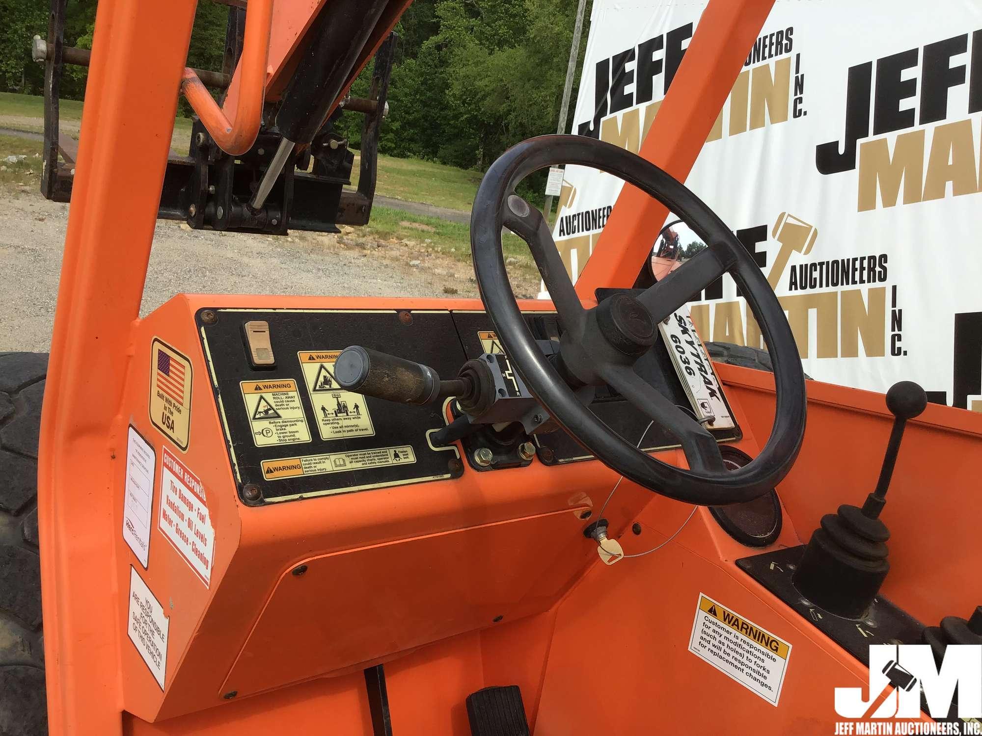 2013 JLG SKYTRAK 6036 TELESCOPIC FORKLIFT SN: 0160050877