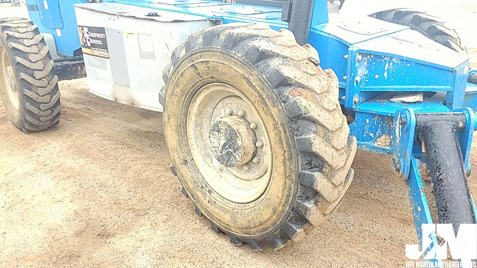 2012 GENIE GTH1056 TELESCOPIC FORKLIFT SN: GTH101215812