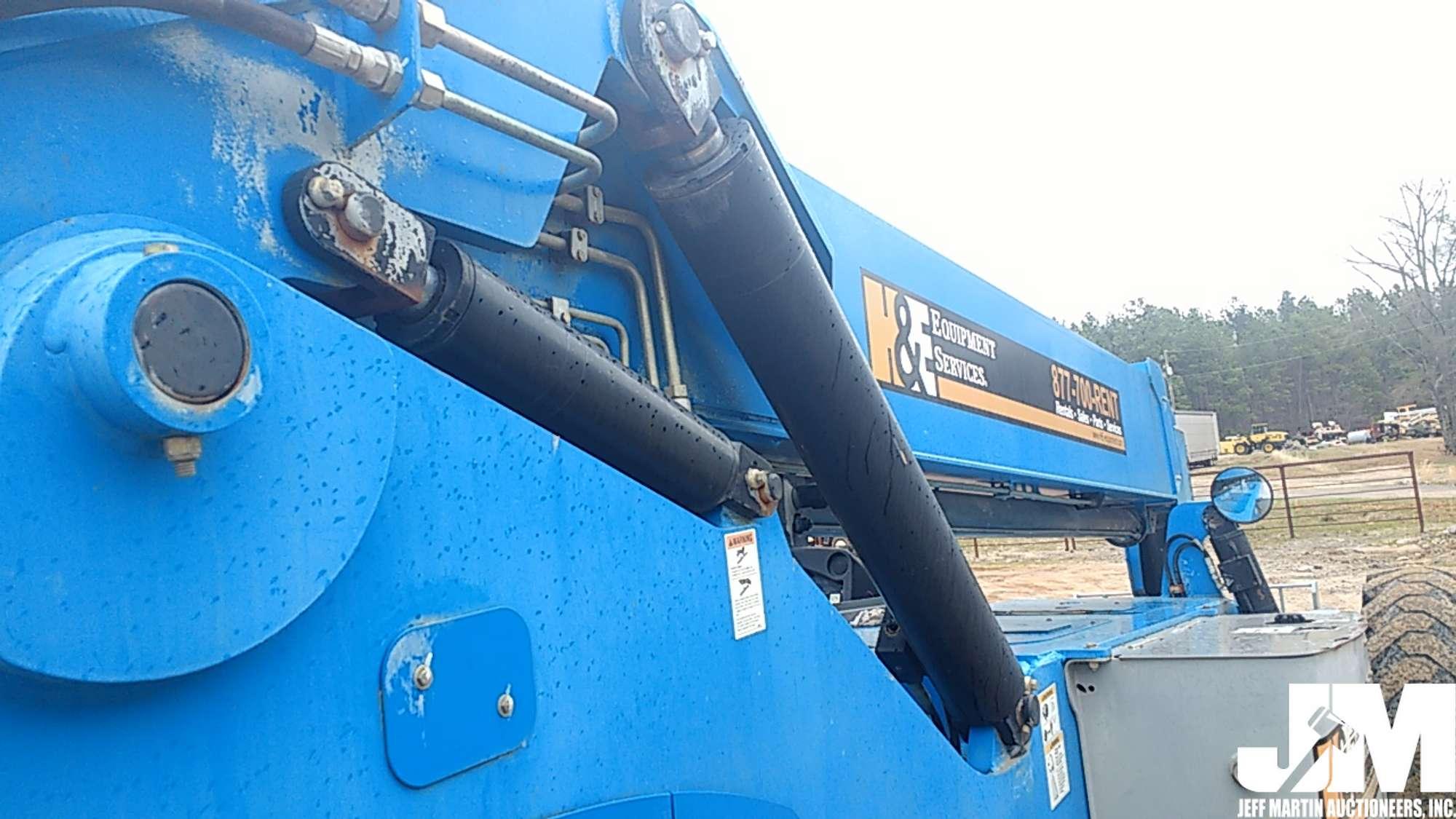 2012 GENIE GTH1056 TELESCOPIC FORKLIFT SN: GTH101215812