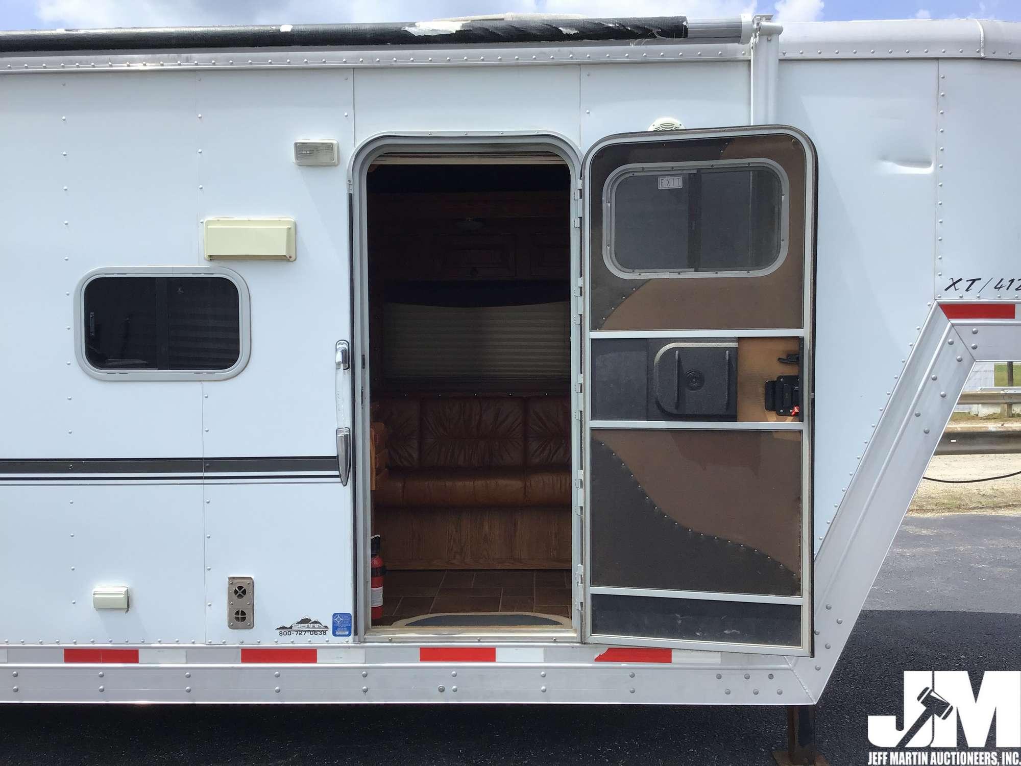 2007 EXISS XT412 VIN: 4LAAH312175039896 HORSE TRAILER