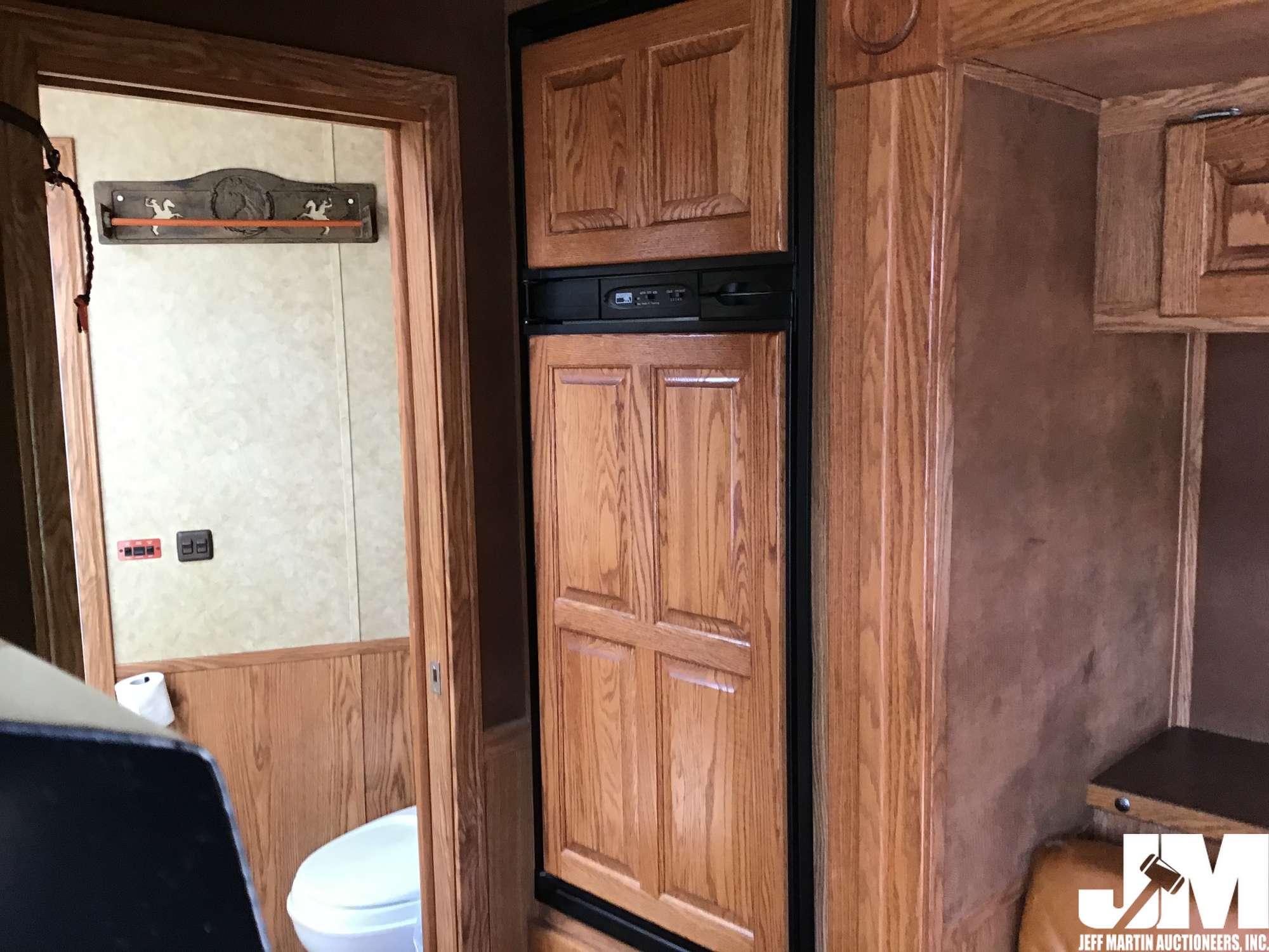 2007 EXISS XT412 VIN: 4LAAH312175039896 HORSE TRAILER