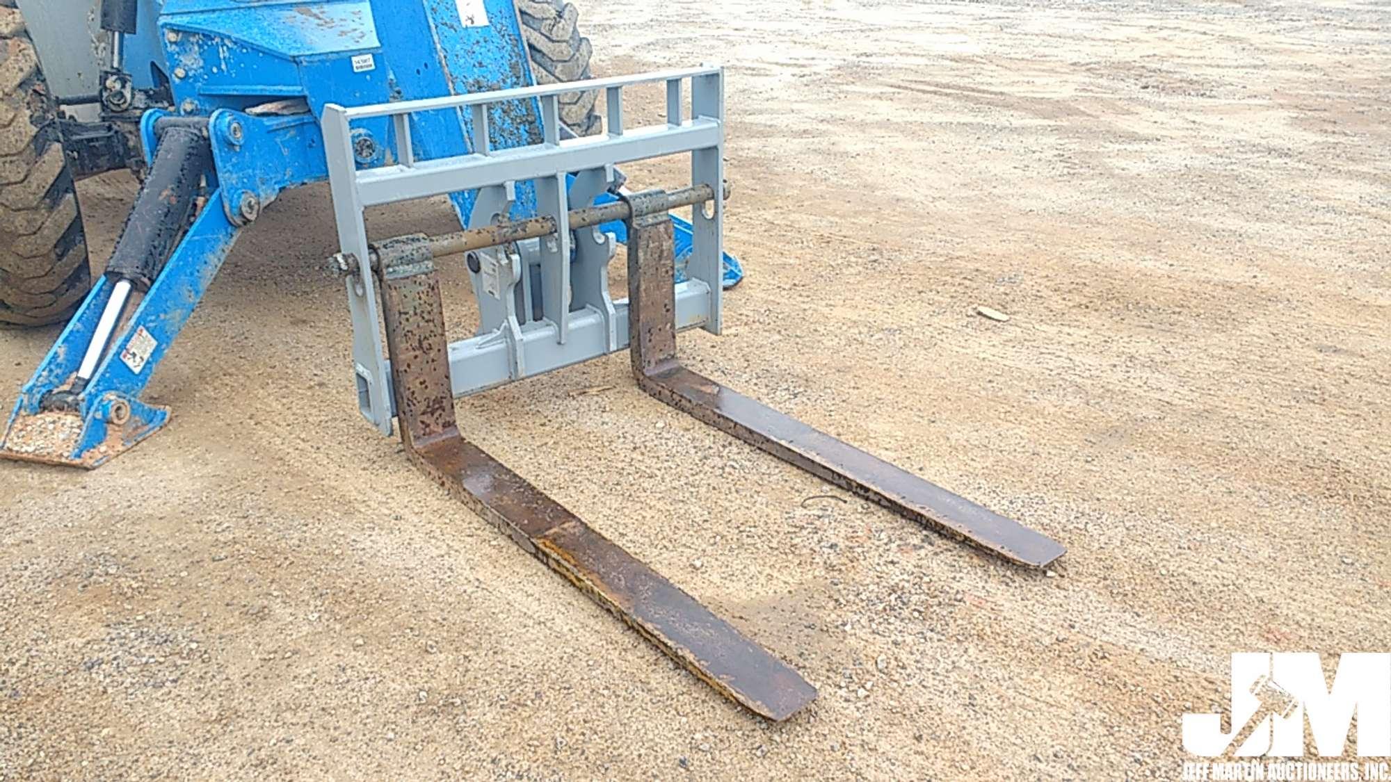 2012 GENIE GTH1056 TELESCOPIC FORKLIFT SN: GTH101215812