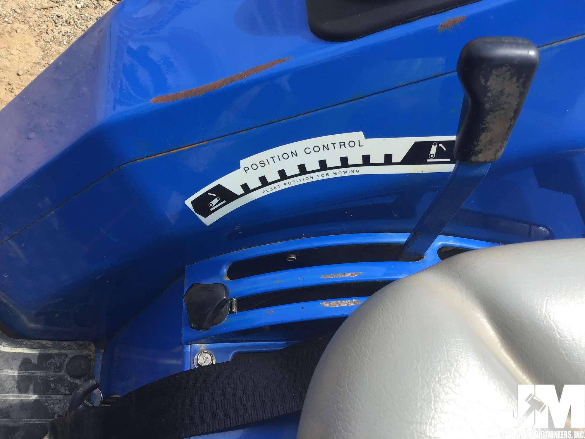 2009 NEW HOLLAND T1510 TRACTOR W/LOADER SN: Z9GNGH1169