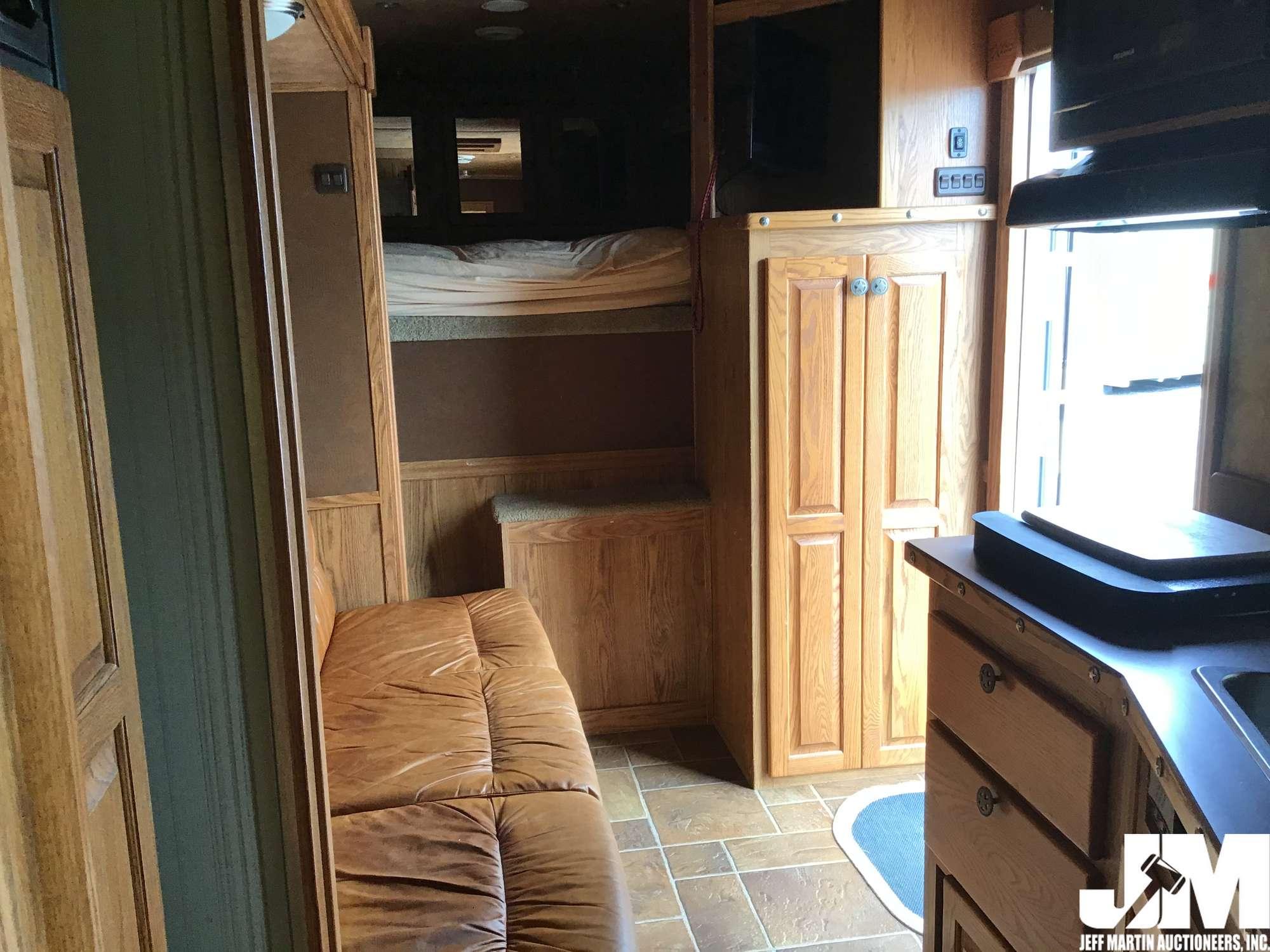 2007 EXISS XT412 VIN: 4LAAH312175039896 HORSE TRAILER