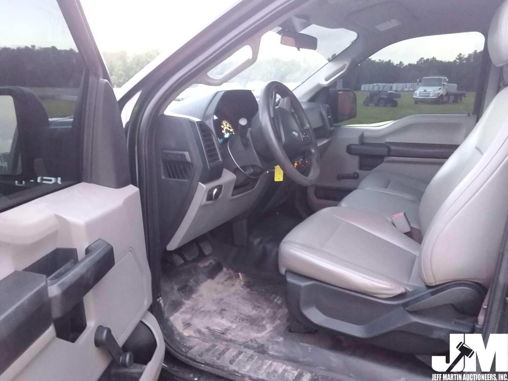 2015 FORD F-150XL  REGULAR CAB 4X4 PICKUP VIN: 1FTMF1EF3FKE53643