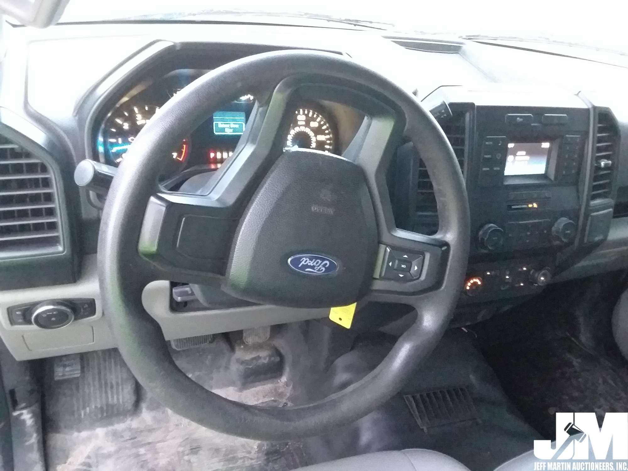 2015 FORD F-150XL  REGULAR CAB 4X4 PICKUP VIN: 1FTMF1EF3FKE53643