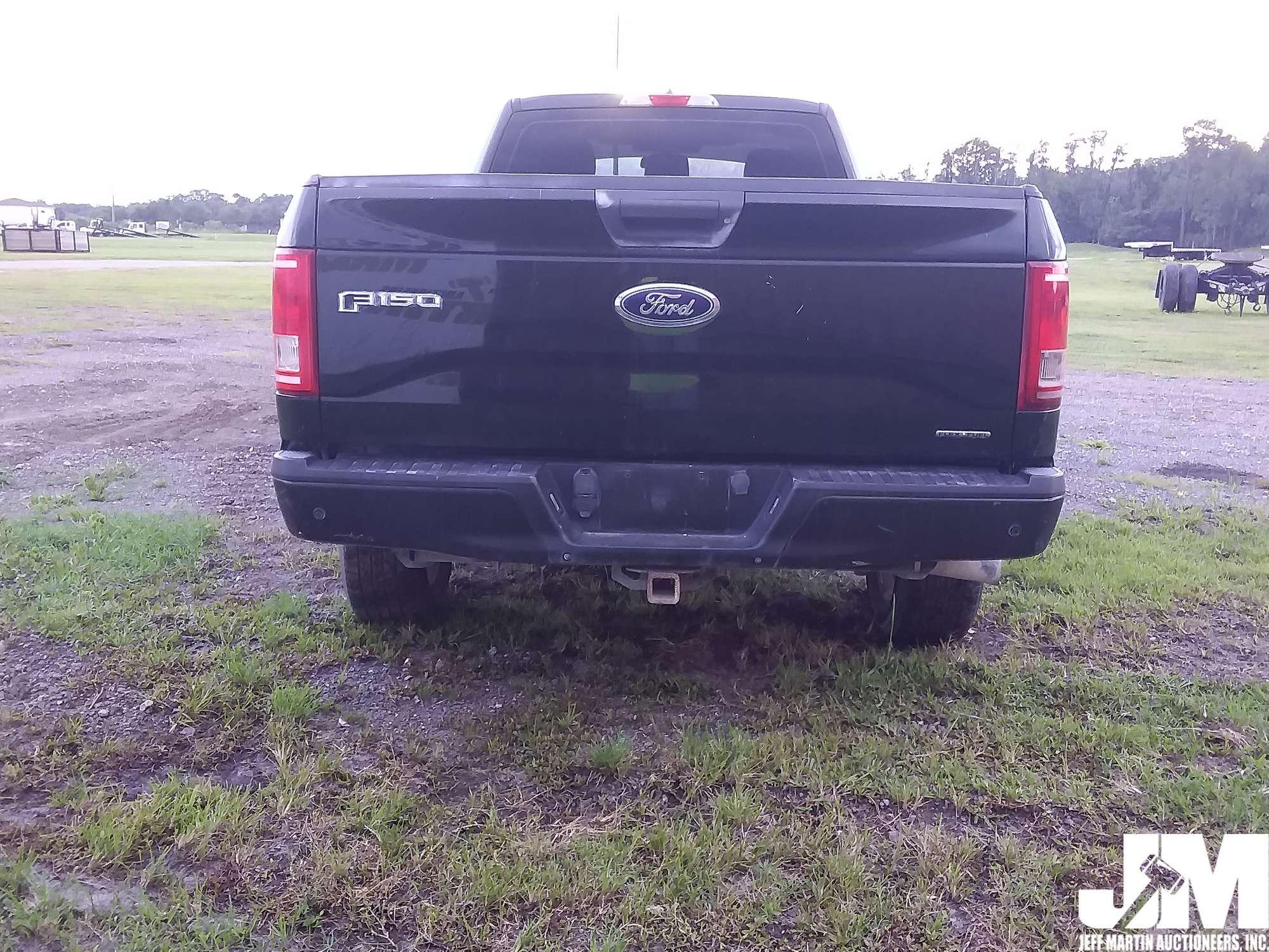 2015 FORD F-150XL  REGULAR CAB 4X4 PICKUP VIN: 1FTMF1EF3FKE53643
