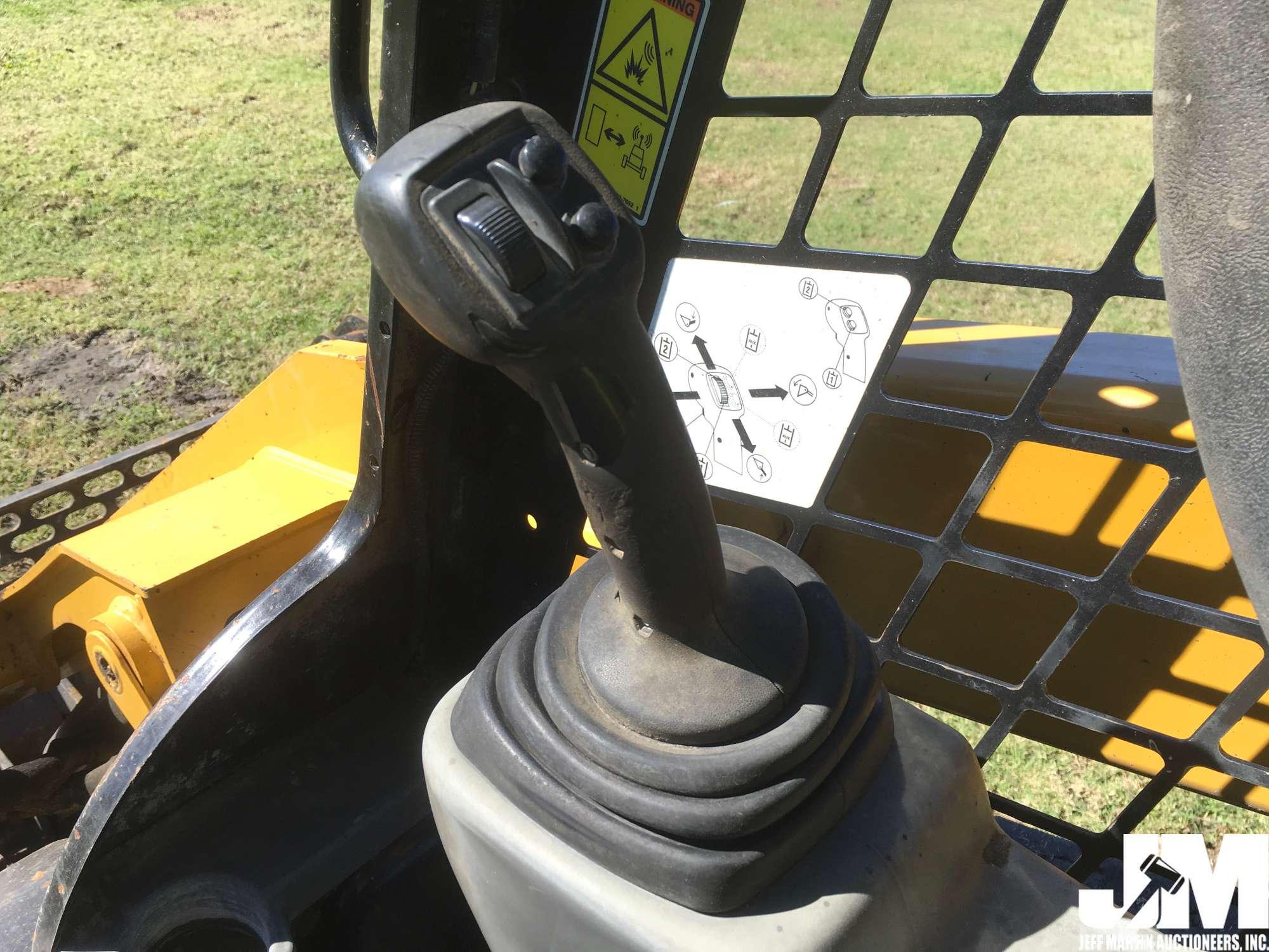 2015 CATERPILLAR 299D MULTI TERRAIN LOADER SN: CAT0299DVGTC02258