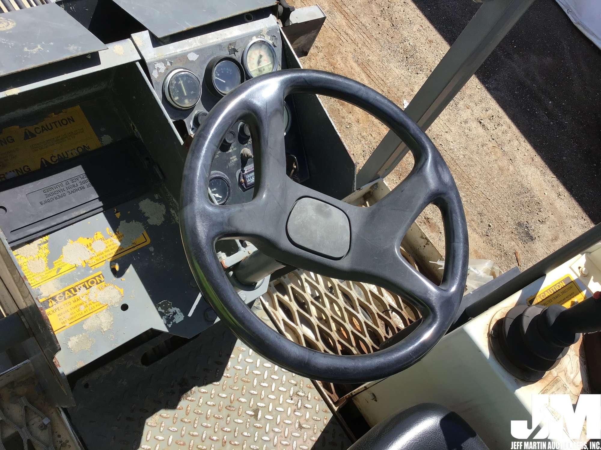 1999 SOMERO S-240 SN: 129916184 LASER SCREED