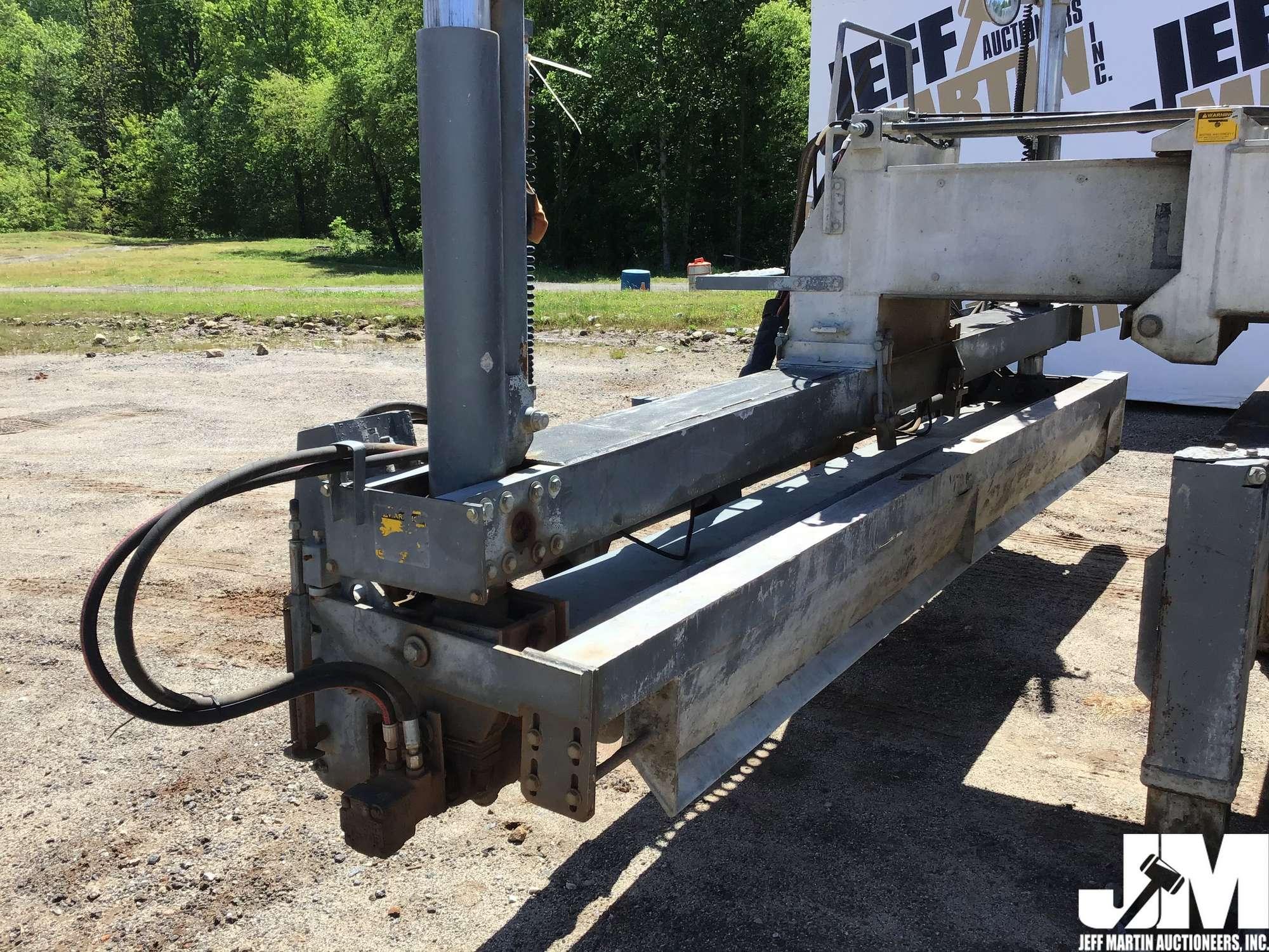 1999 SOMERO S-240 SN: 129916184 LASER SCREED