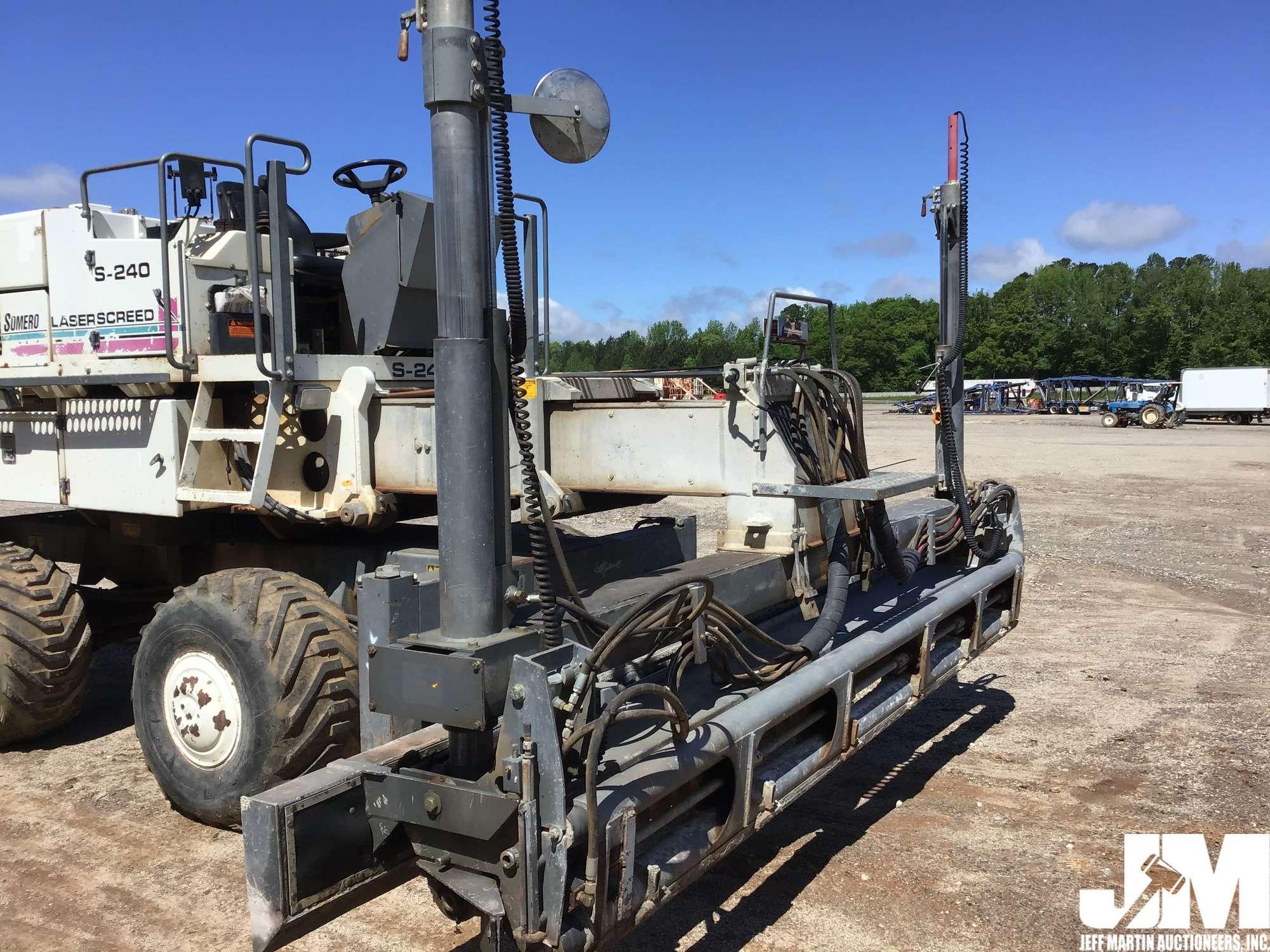 1999 SOMERO S-240 SN: 129916184 LASER SCREED