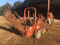 2001 DITCH WITCH 3610DD TRENCHER SN: 3V0323