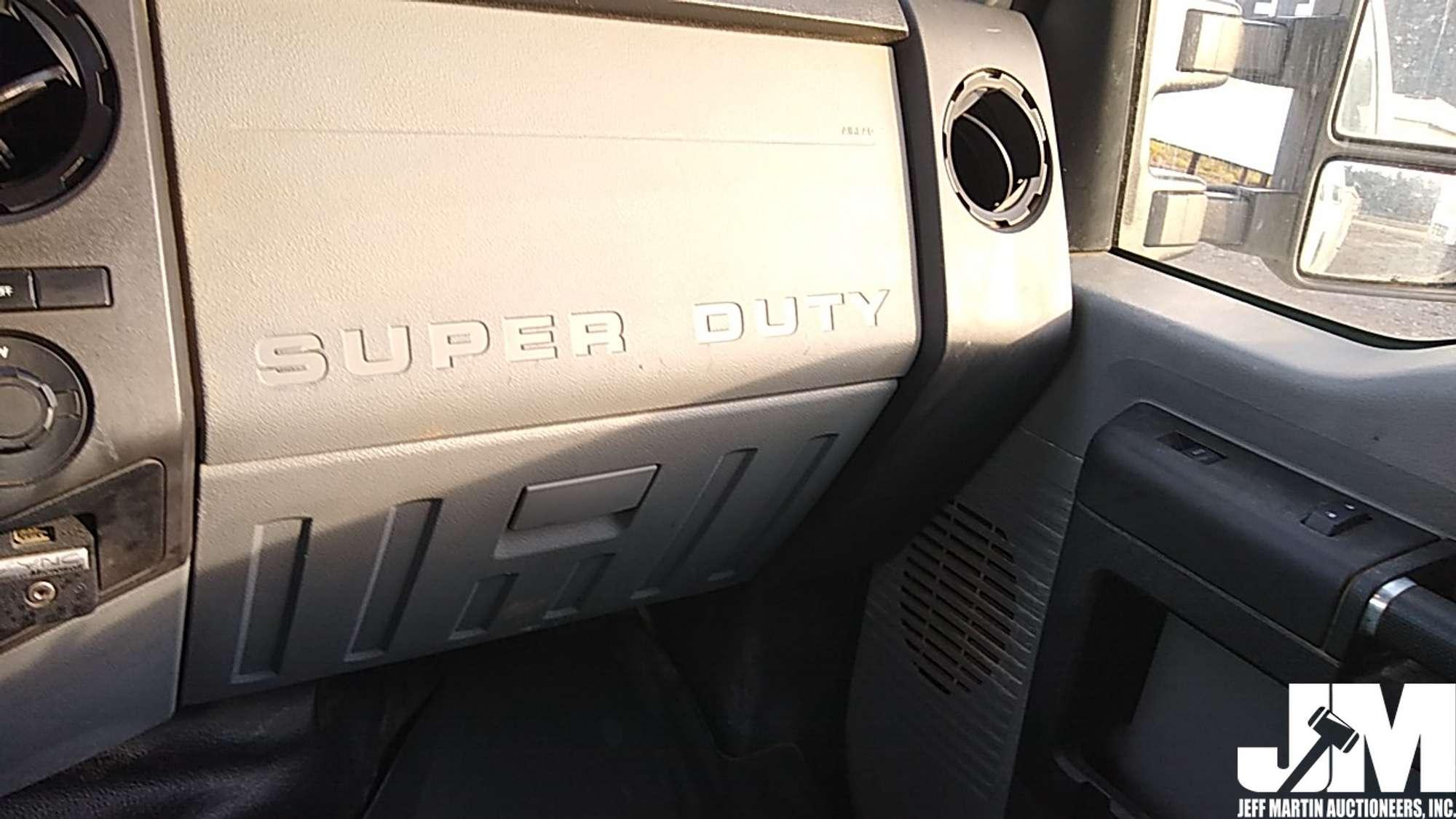 2014 FORD F-350 S/A UTILITY TRUCK VIN: 1FD8W3B60EEB87492