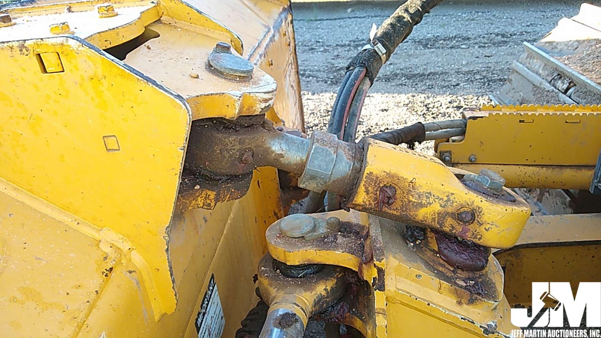 2014 DEERE 450J  SN: 1T0450JXLDD255475 CRAWLER TRACTOR