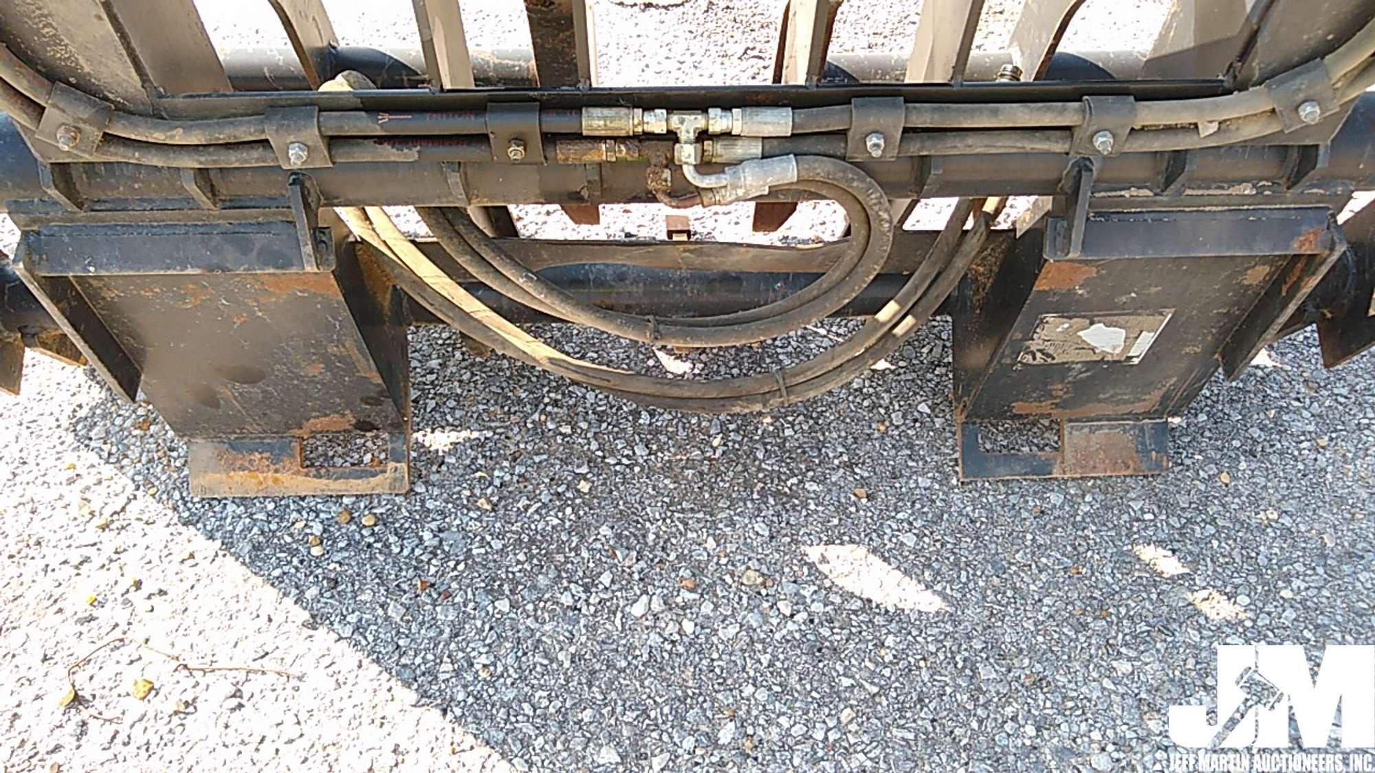 W. R. LONG RBGD-66 SN: 39471 66" Q/C UNIVERSAL DUAL SKELETON GRAPPLE