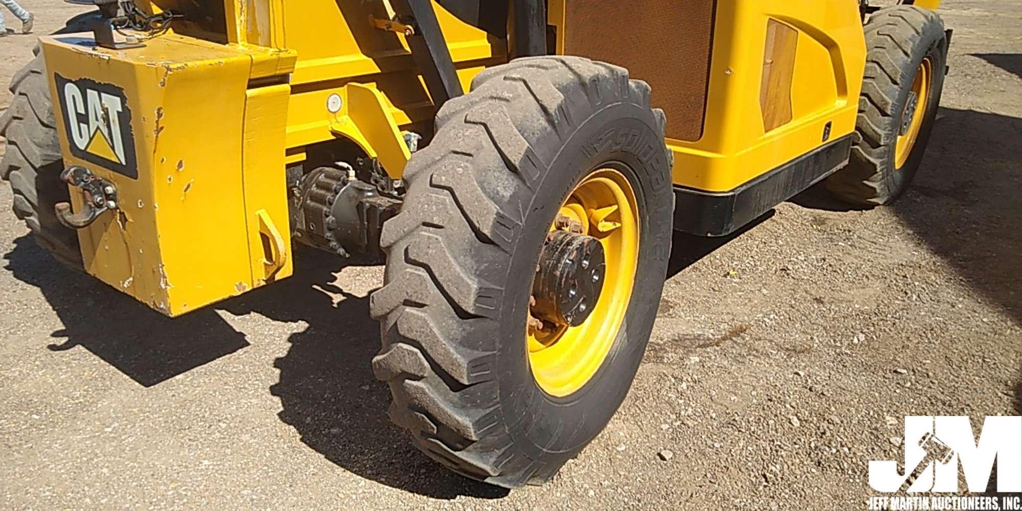2015 CATERPILLAR TL1055C TELESCOPIC FORKLIFT SN: KDE01514