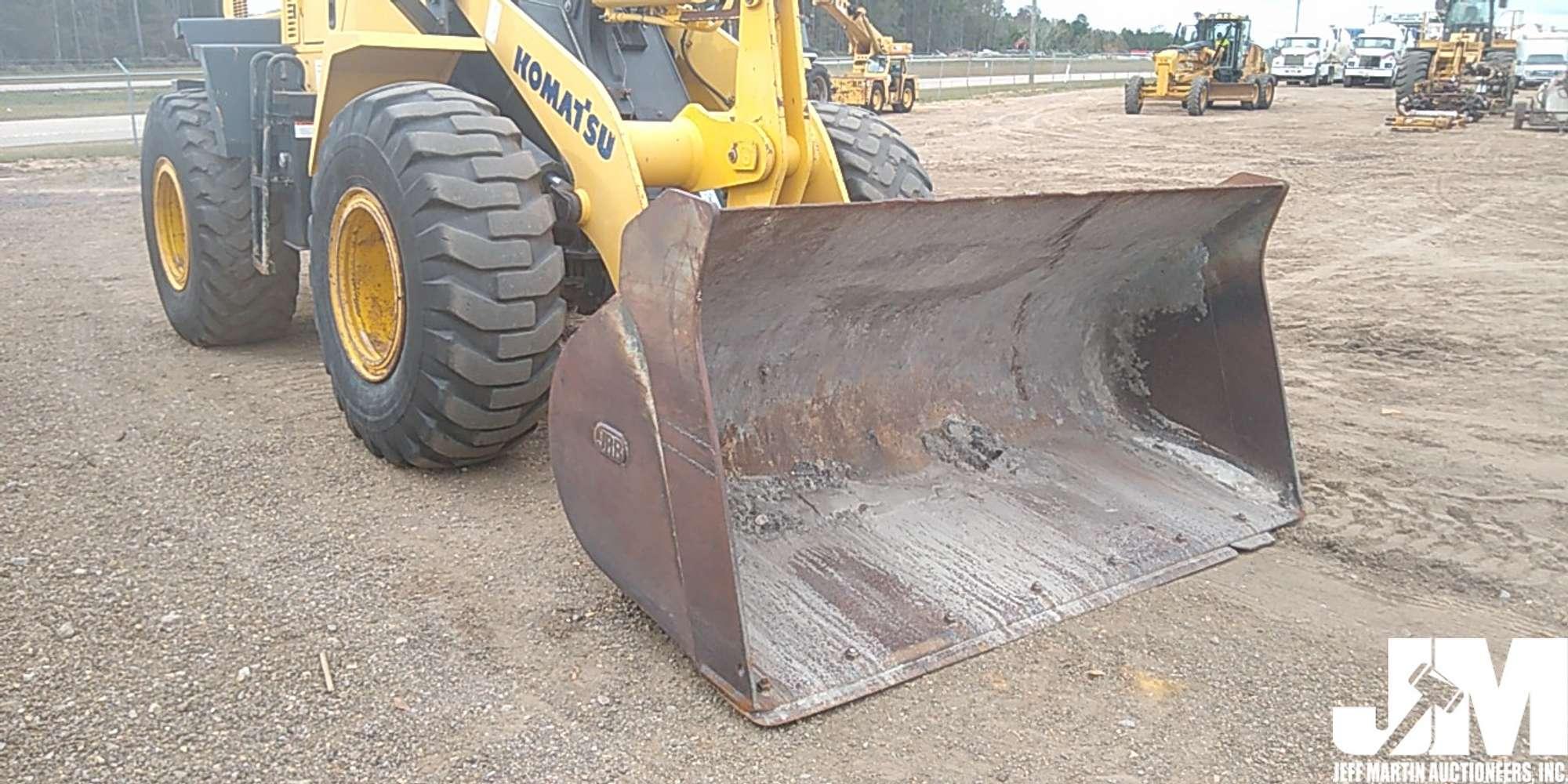 2006 KOMATSU WA200-5 WHEEL LOADER SN: KMTWA052J01068360