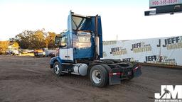 2007 VOLVO VNM VIN: 4V4M19GFX7N433727 SINGLE AXLE DAY CAB TRUCK TRACTOR