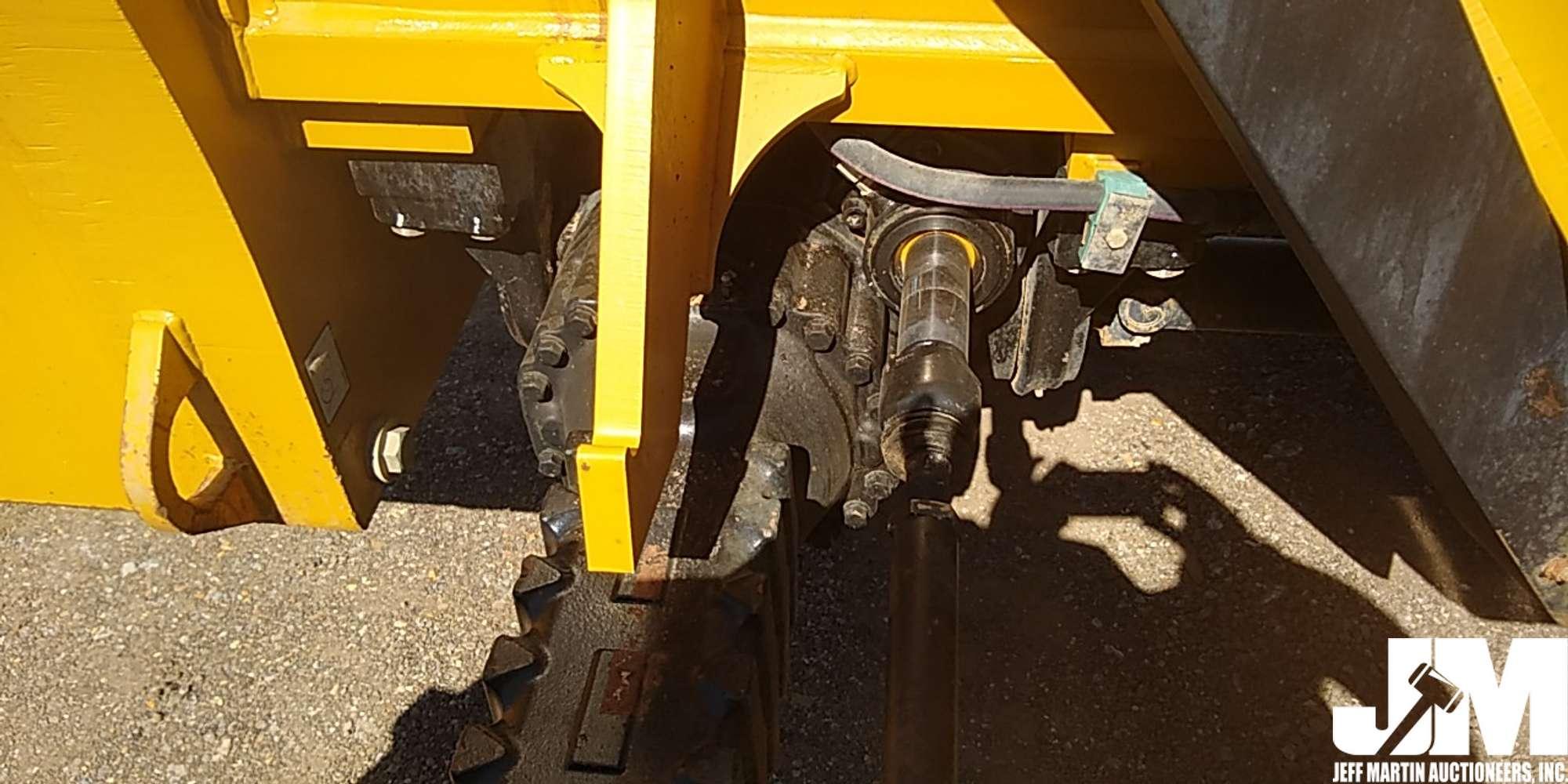2015 CATERPILLAR TL1055C TELESCOPIC FORKLIFT SN: KDE01514