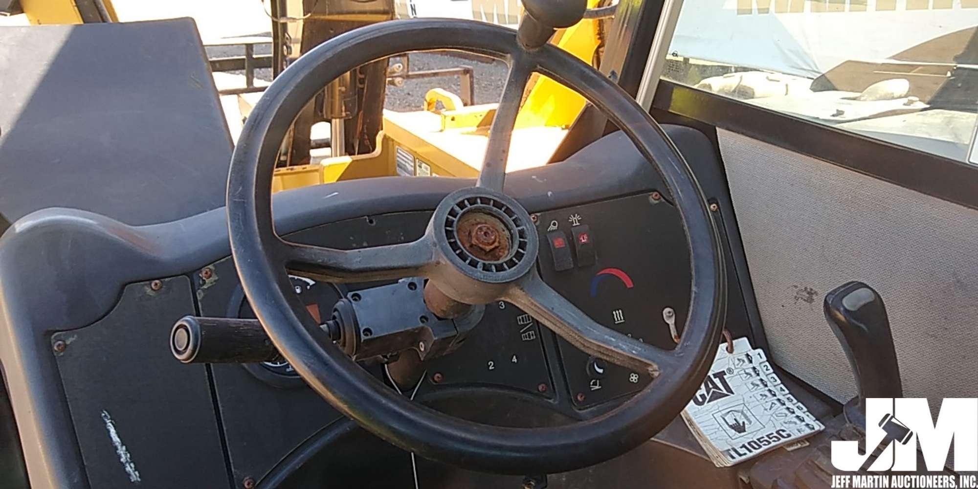 2015 CATERPILLAR TL1055C TELESCOPIC FORKLIFT SN: KDE01514