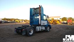 2007 VOLVO VNM VIN: 4V4M19GFX7N433727 SINGLE AXLE DAY CAB TRUCK TRACTOR