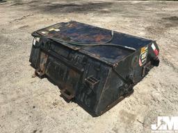 CAT BU118 BROOM BUCKET