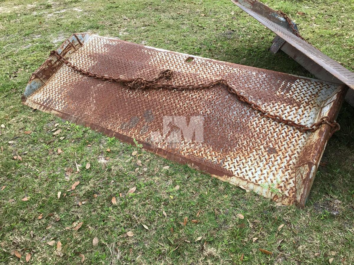 METAL LOADING DOCK RAMP, SIZE 84"X37"