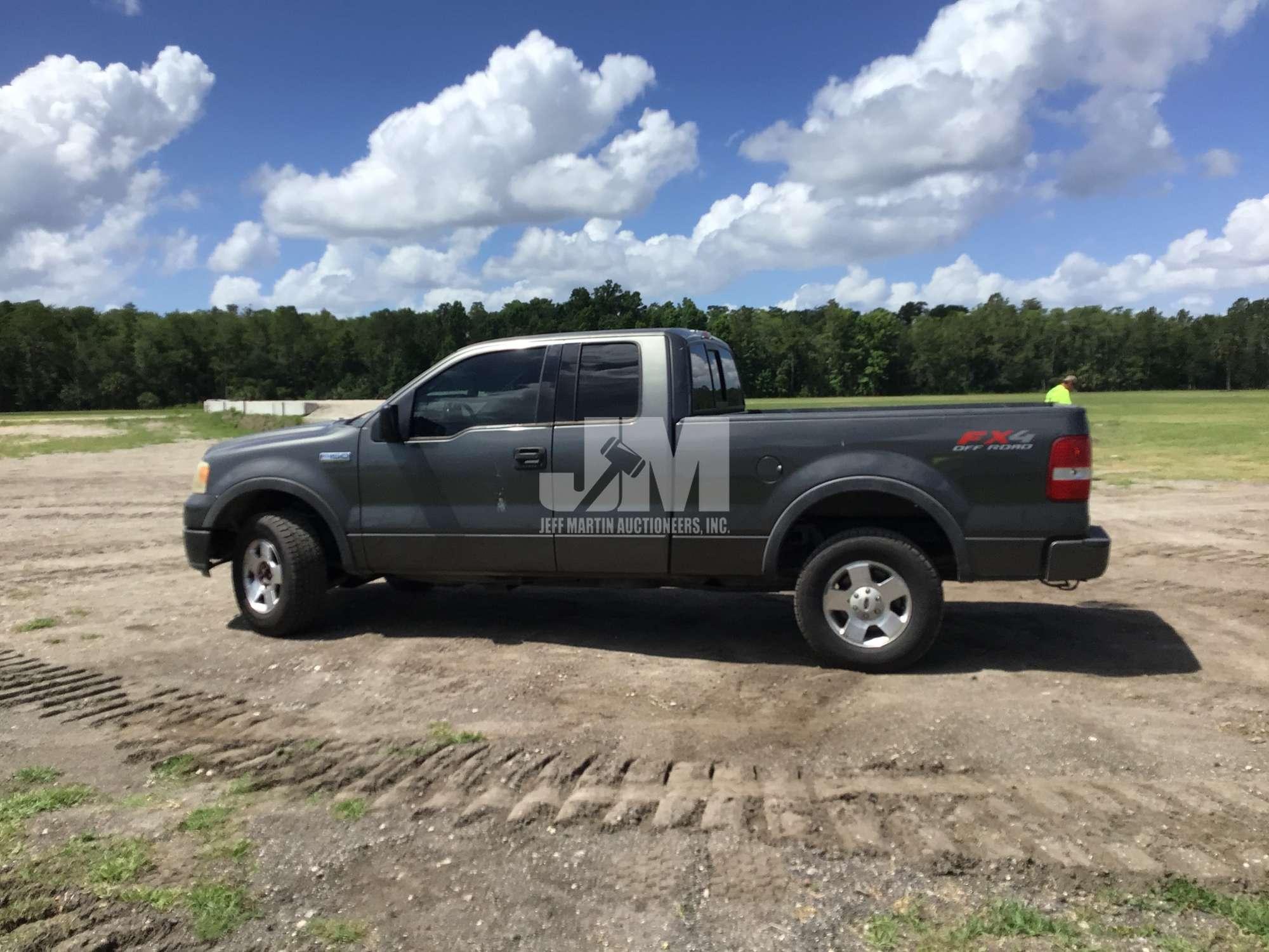 2005 FORD F-150 EXTENDED CAB 4X4 PICKUP VIN: 1FTPX14544NA54626