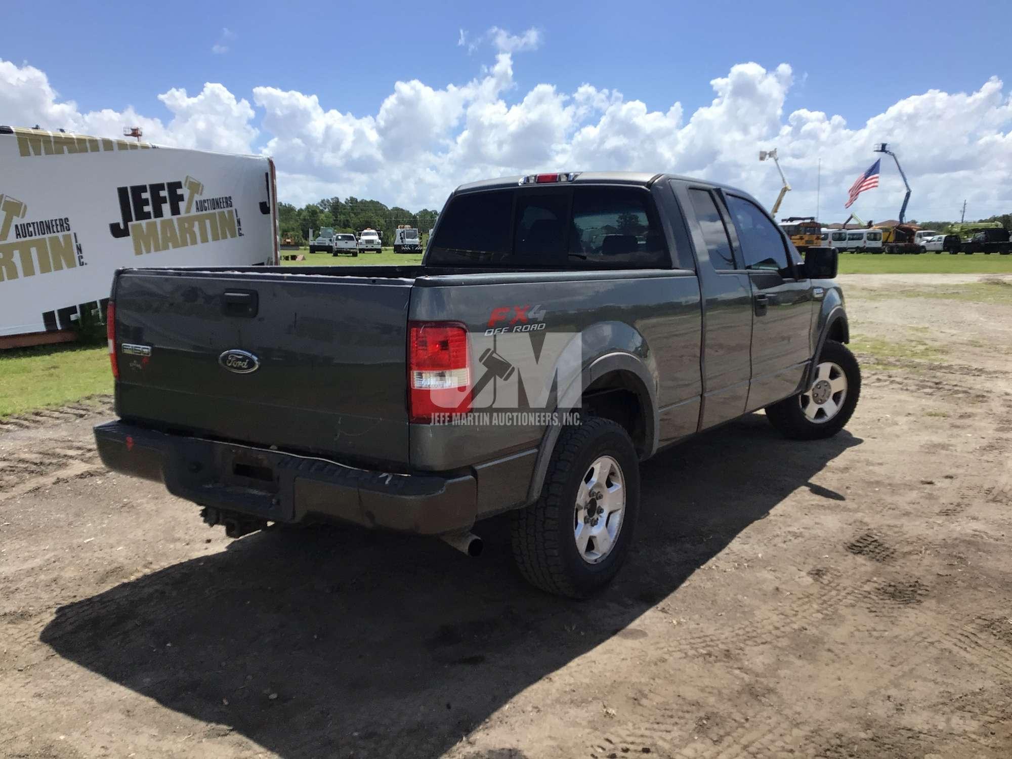2005 FORD F-150 EXTENDED CAB 4X4 PICKUP VIN: 1FTPX14544NA54626