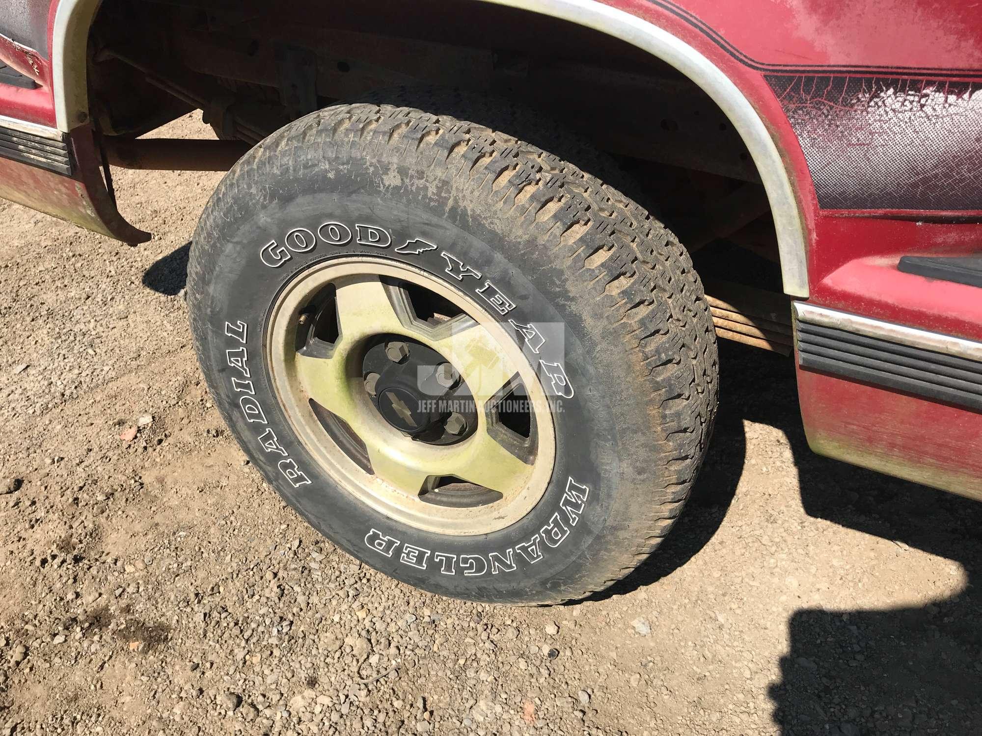 1991 CHEVROLET GMT-400 REGULAR CAB PICKUP VIN: 1GCDC14K5MZ101658