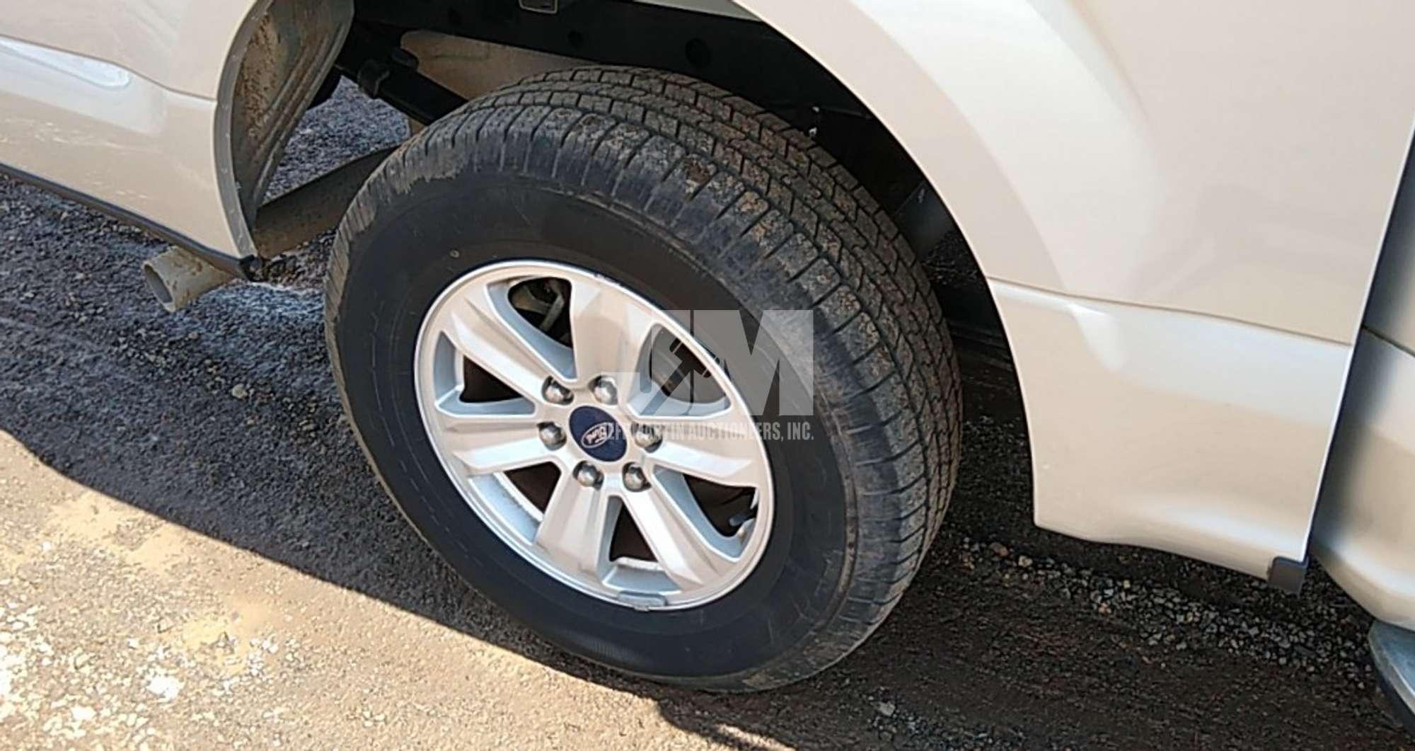 2015 FORD F-150XLT CREW CAB PICKUP VIN: 1FTEW1CF3FKD06651