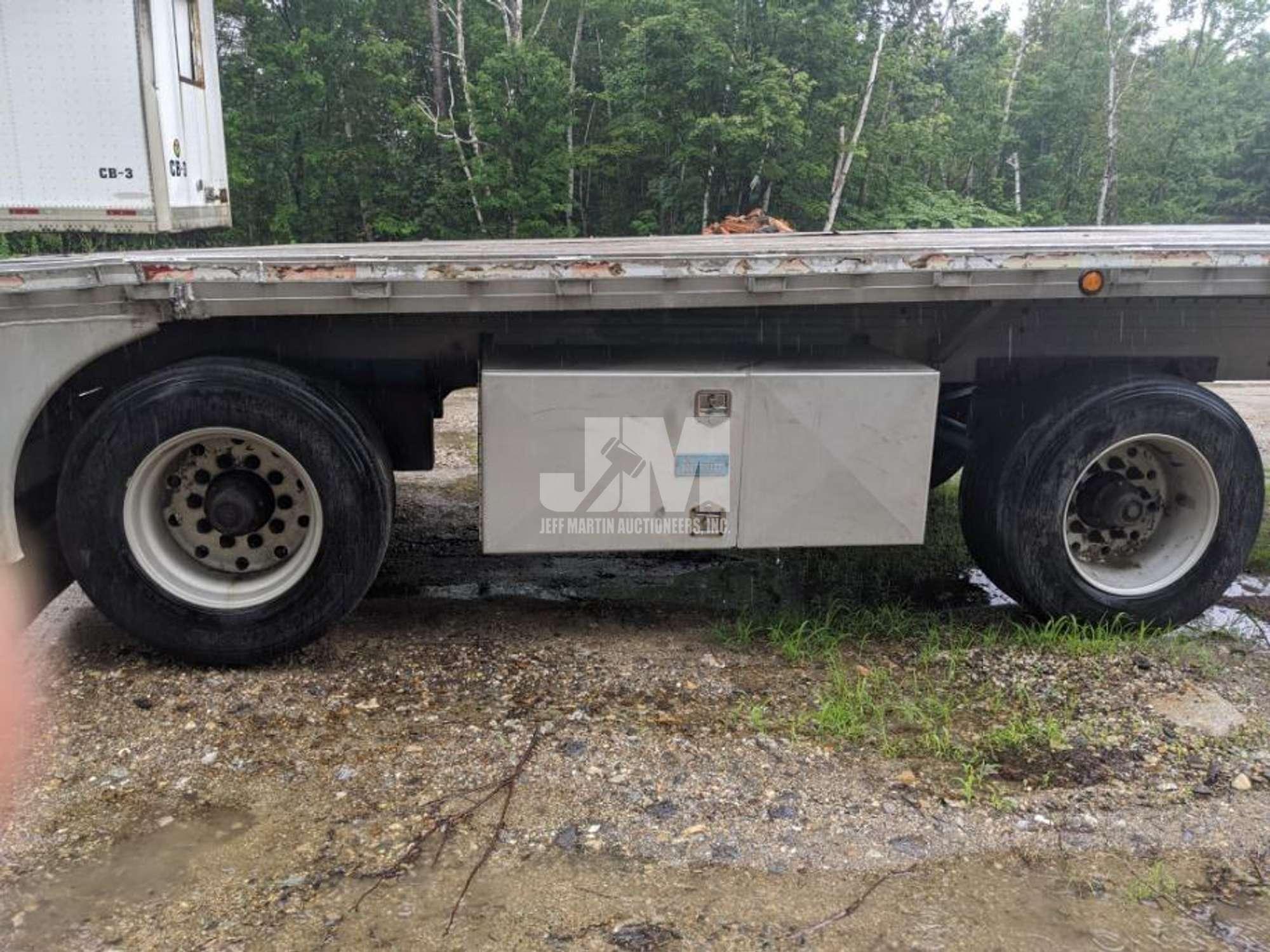 2002 REITNOUER INC REITNOUER INC TRAILERS 48'X102" FLATBED VIN: 1RNF48A242R008465