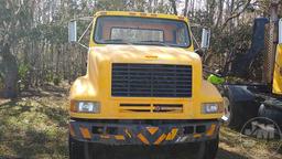 1999 INTERNATIONAL F-8100 VIN: 1HSHCAAR2XH578343 T/A DAY CAB