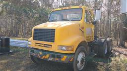 1999 INTERNATIONAL F-8100 VIN: 1HSHCAAR2XH578343 T/A DAY CAB