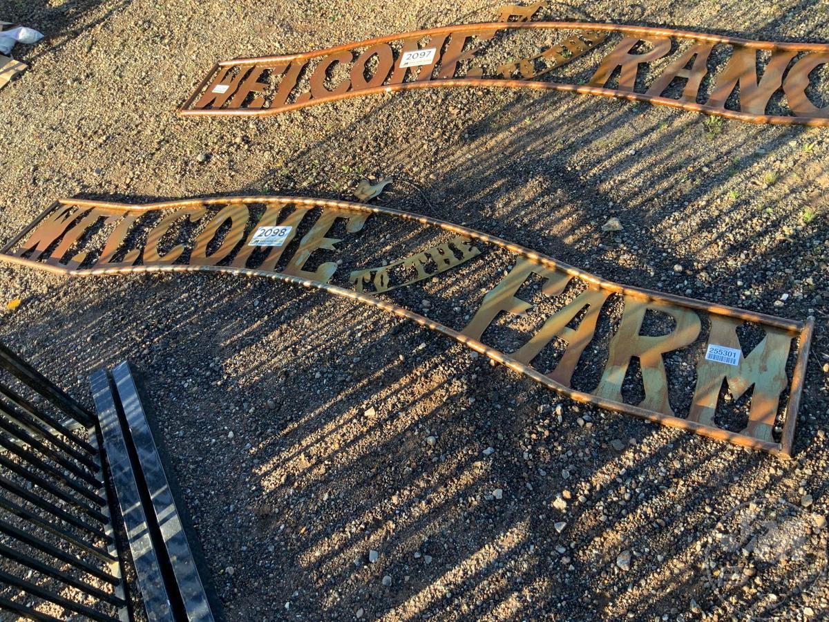 METAL 10' 'WELCOME TO THE FARM' SIGN