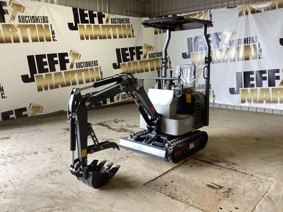 UNUSED, 2023 AGROTK L12 MINI EXCAVATOR SN: L1223011802A