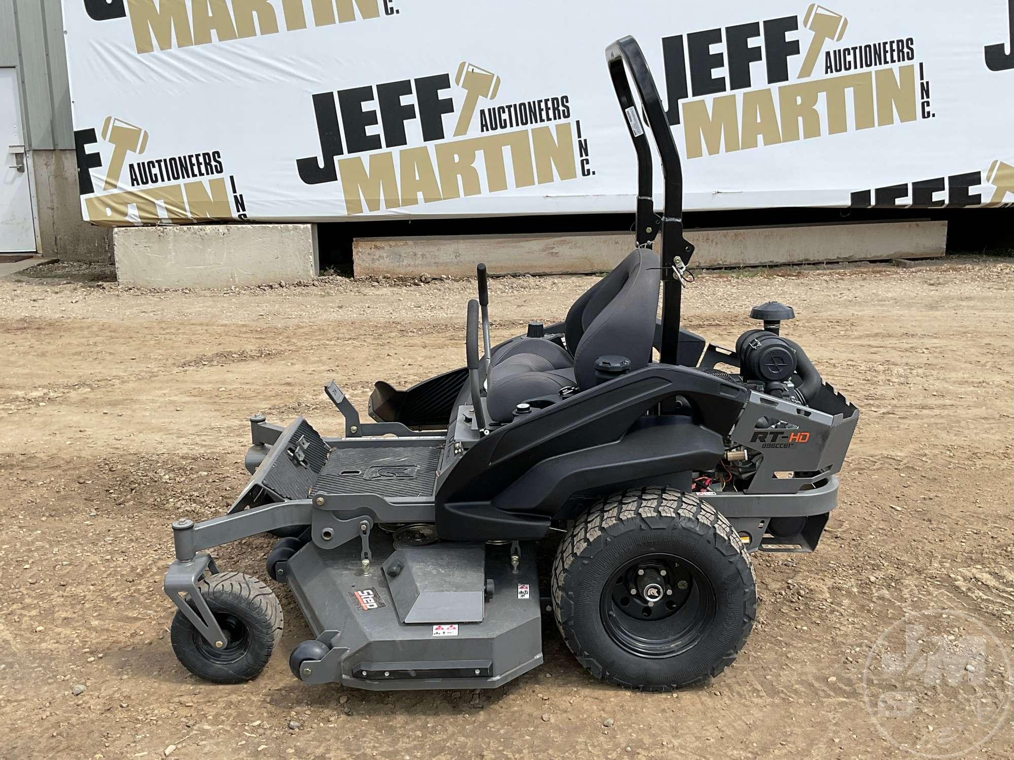 SPARTAN GT TRAC ZERO TURN SN: SRHD161896UG0KB017917
