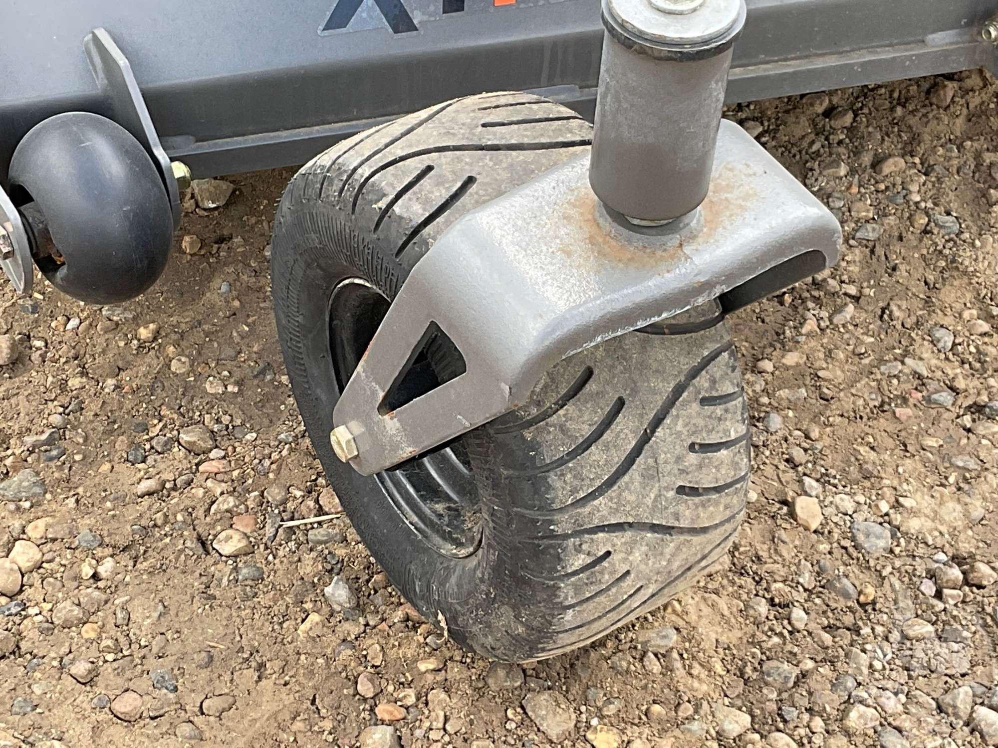 SPARTAN GT TRAC ZERO TURN SN: SRHD161896UG0KB017917