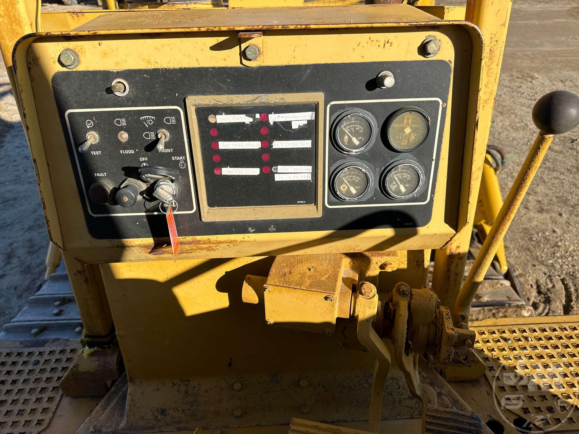 1988 CATERPILLAR D6H CRAWLER TRACTOR SN: 3ZF00613