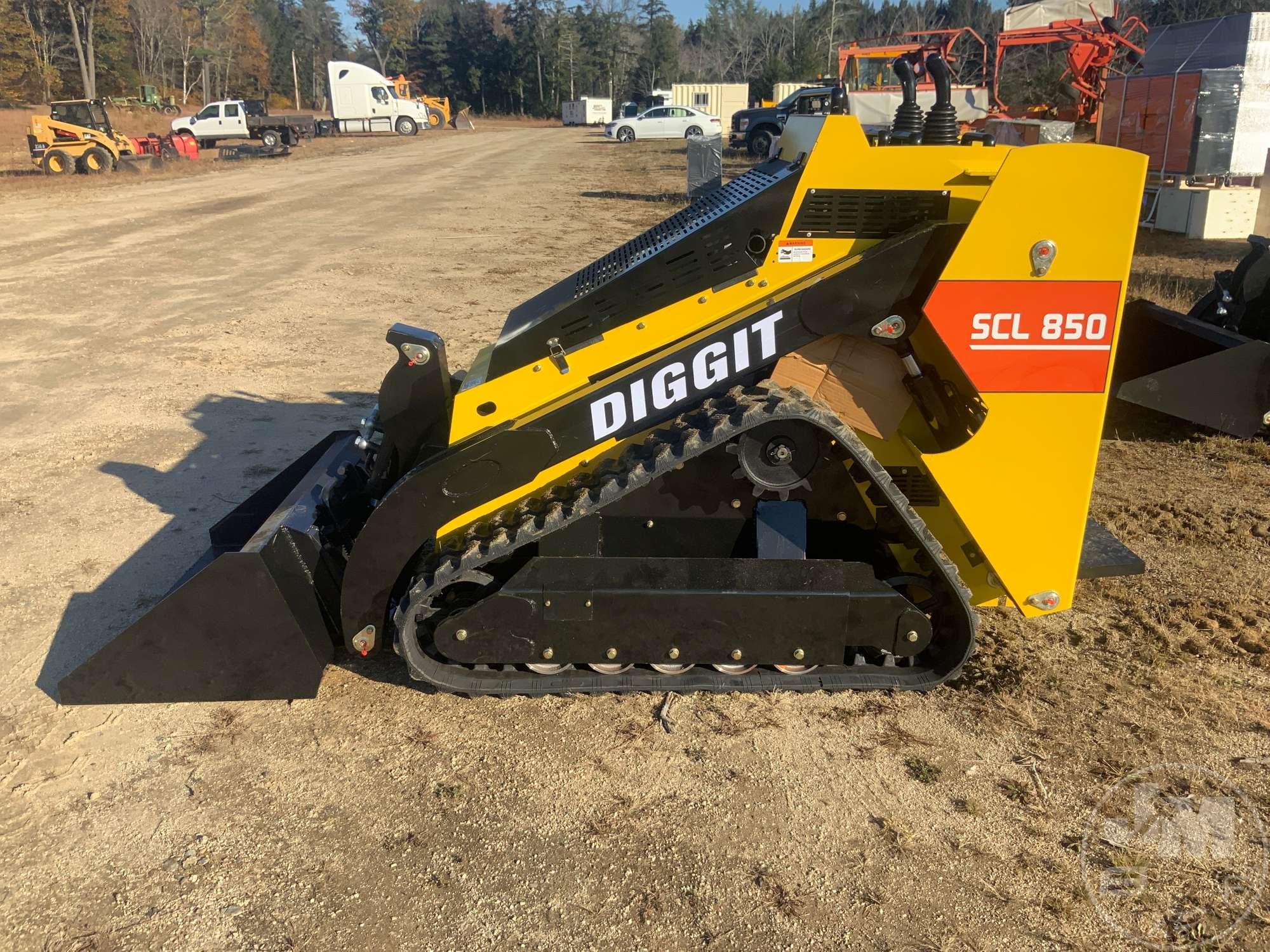 2023 DIGGIT MODEL SCL 850 MULTI TERRAIN LOADER SN: SCL85056230201