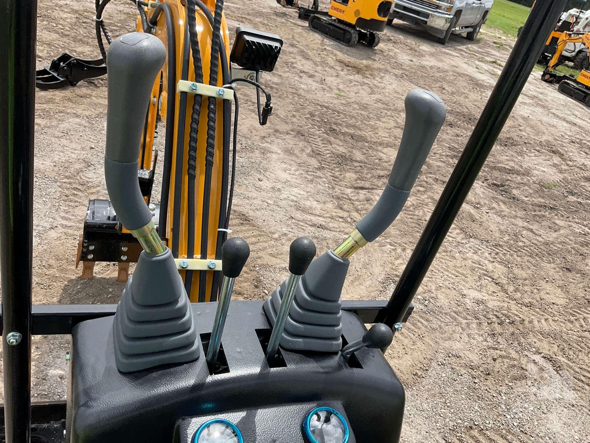 2024 CHERY KV12 MINI EXCAVATOR SN: 012300374