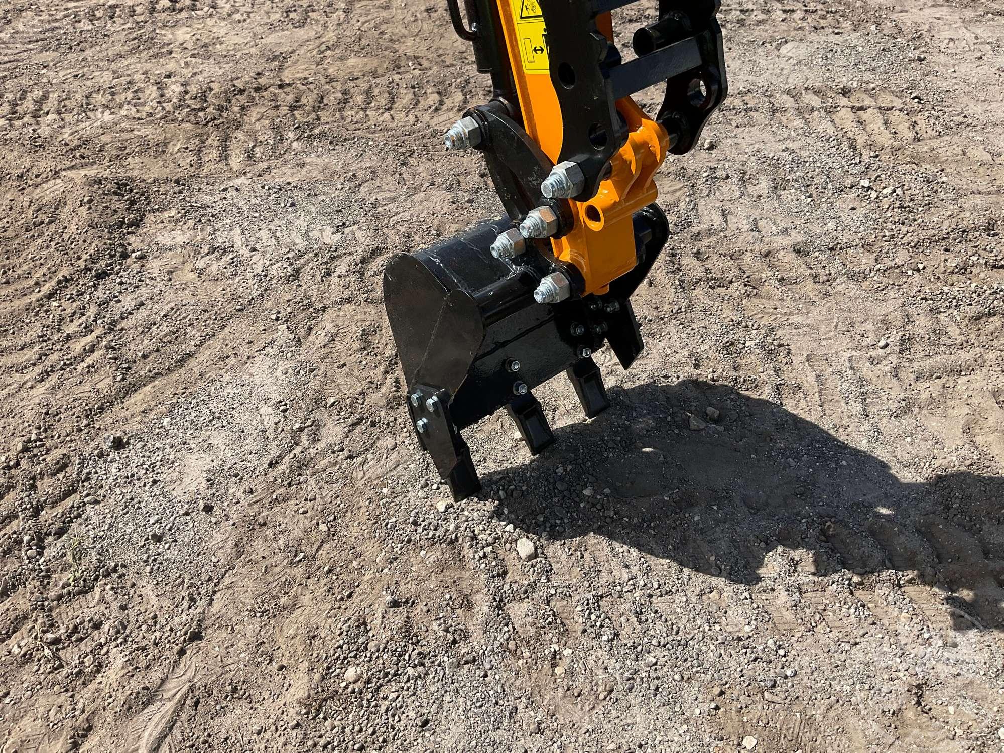 2023 MIVA VA15 MINI EXCAVATOR SN: VA15609
