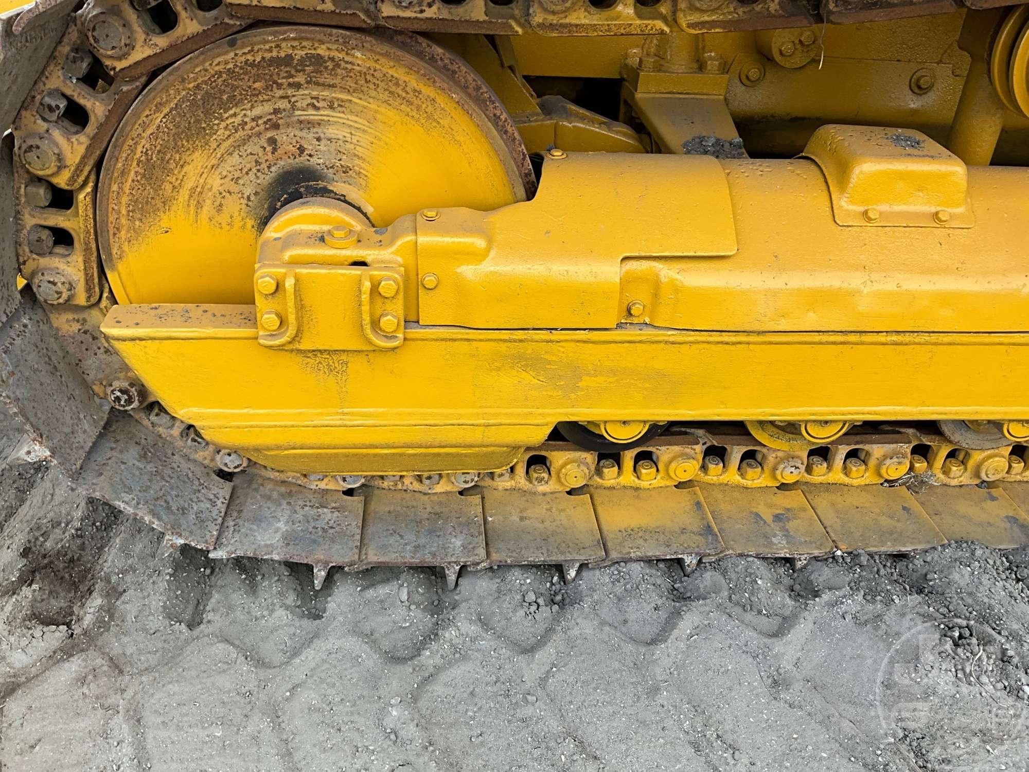 1987 CATERPILLAR D3B CRAWLER TRACTOR SN: 27Y04608