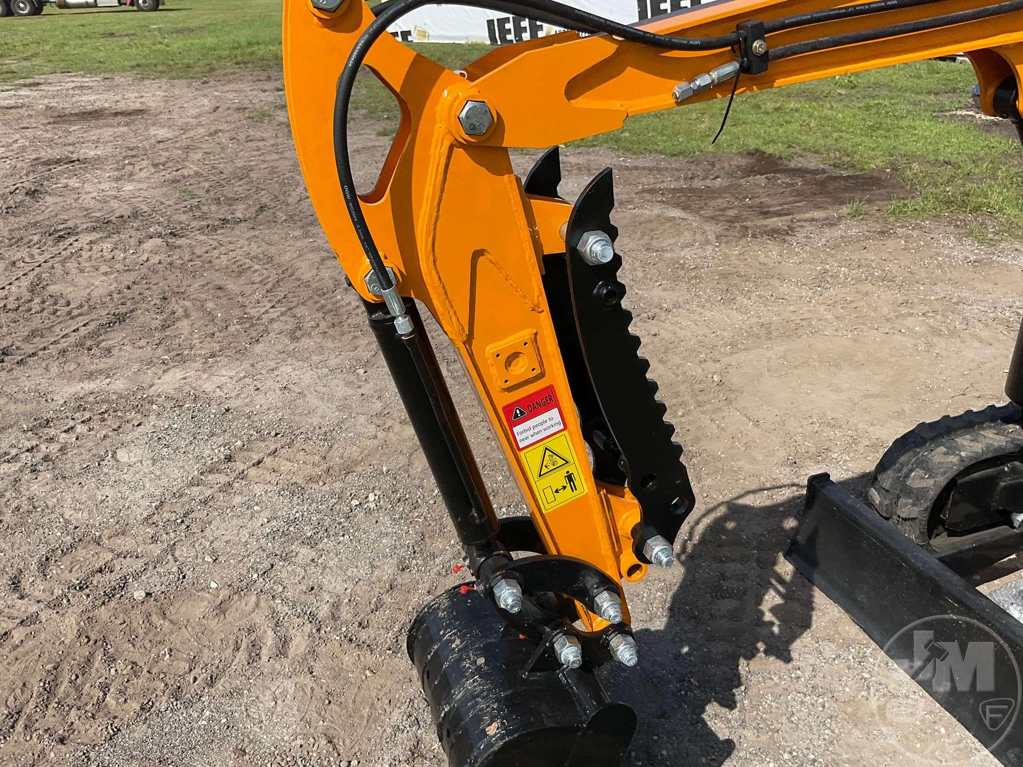 2023 MIVA VA15 MINI EXCAVATOR SN: VA15609