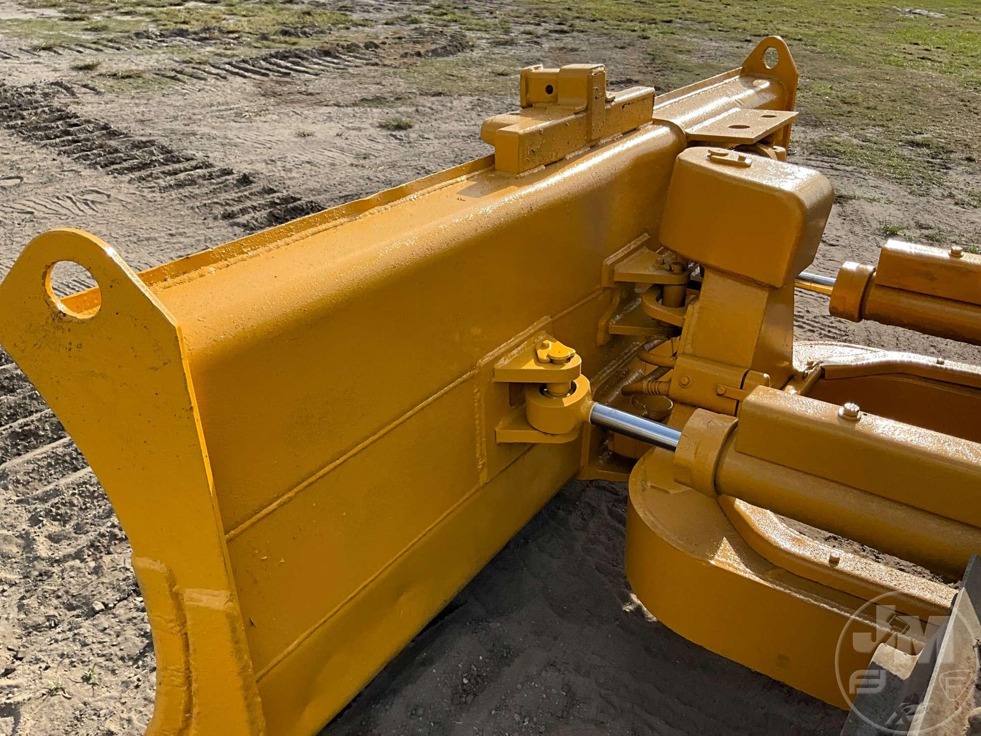 1987 CATERPILLAR D3B CRAWLER TRACTOR SN: 27Y04608