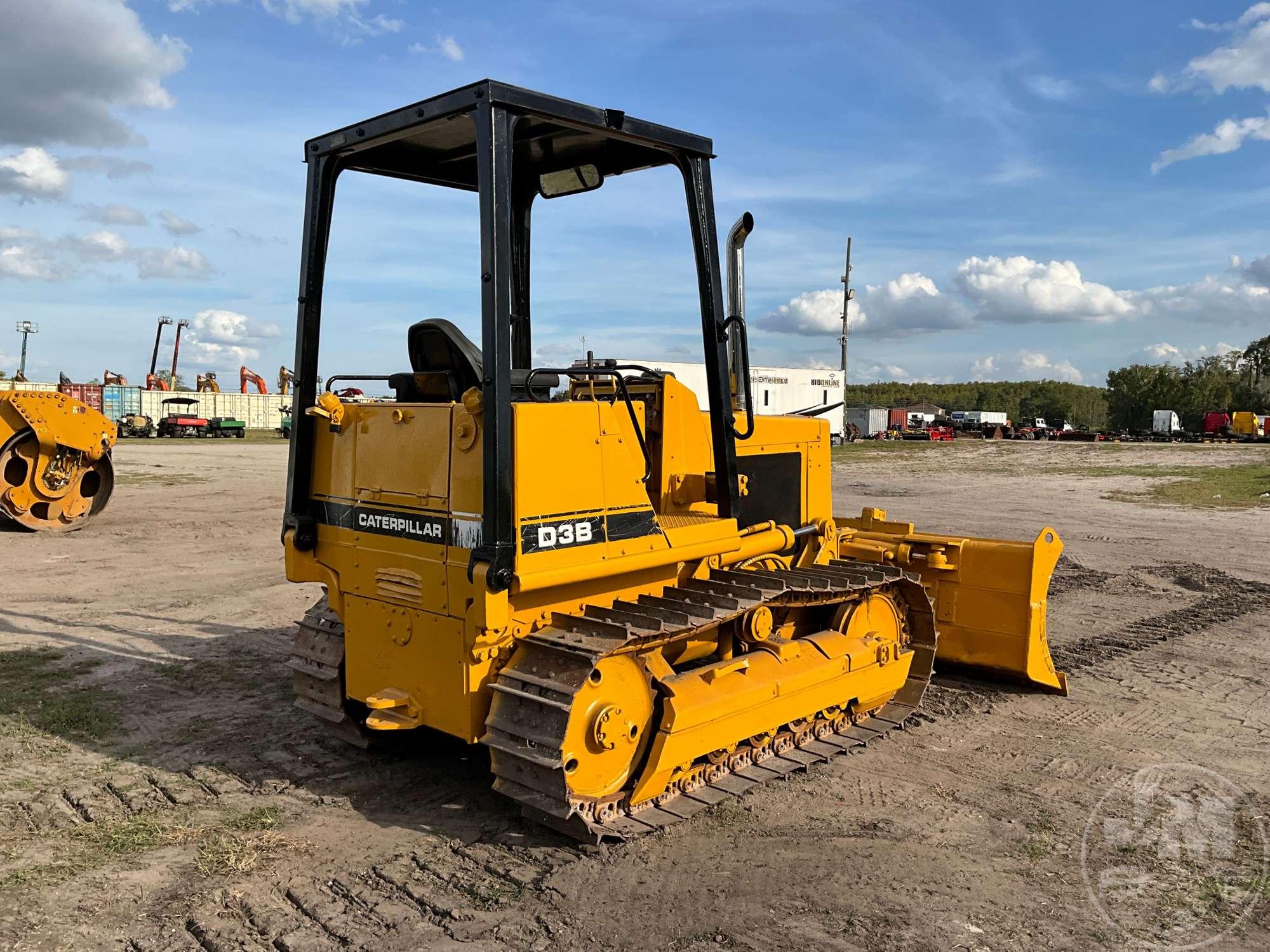 1987 CATERPILLAR D3B CRAWLER TRACTOR SN: 27Y04608